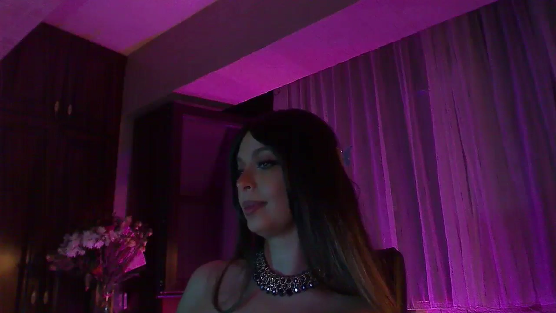 Gallery image thumbnail from No_bo_dy's myfreecams stream on, 09/22/2025, 01:27 image 7 of 20