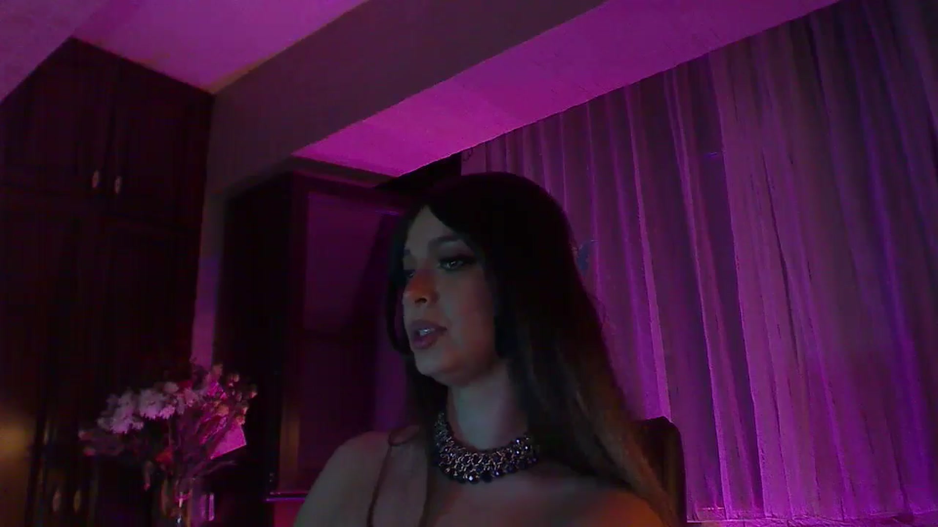 Gallery image thumbnail from No_bo_dy's myfreecams stream on, 09/22/2025, 01:27 image 14 of 20