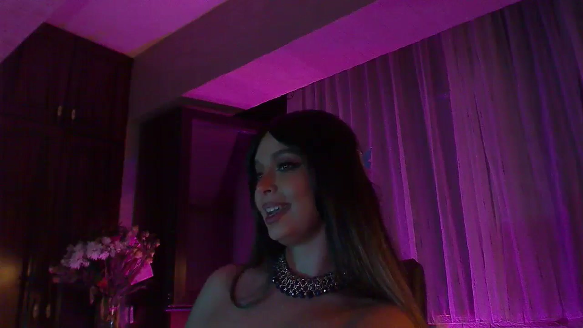Gallery image thumbnail from No_bo_dy's myfreecams stream on, 09/22/2025, 01:27 image 3 of 20