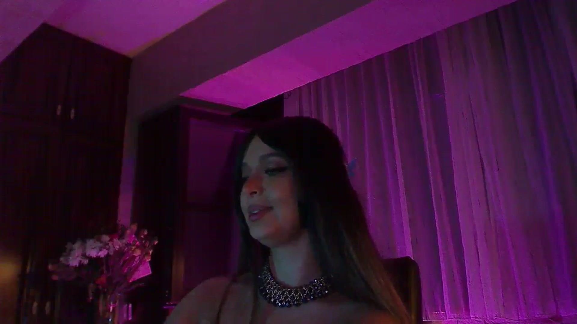 Gallery image thumbnail from No_bo_dy's myfreecams stream on, 09/22/2025, 01:27 image 13 of 20