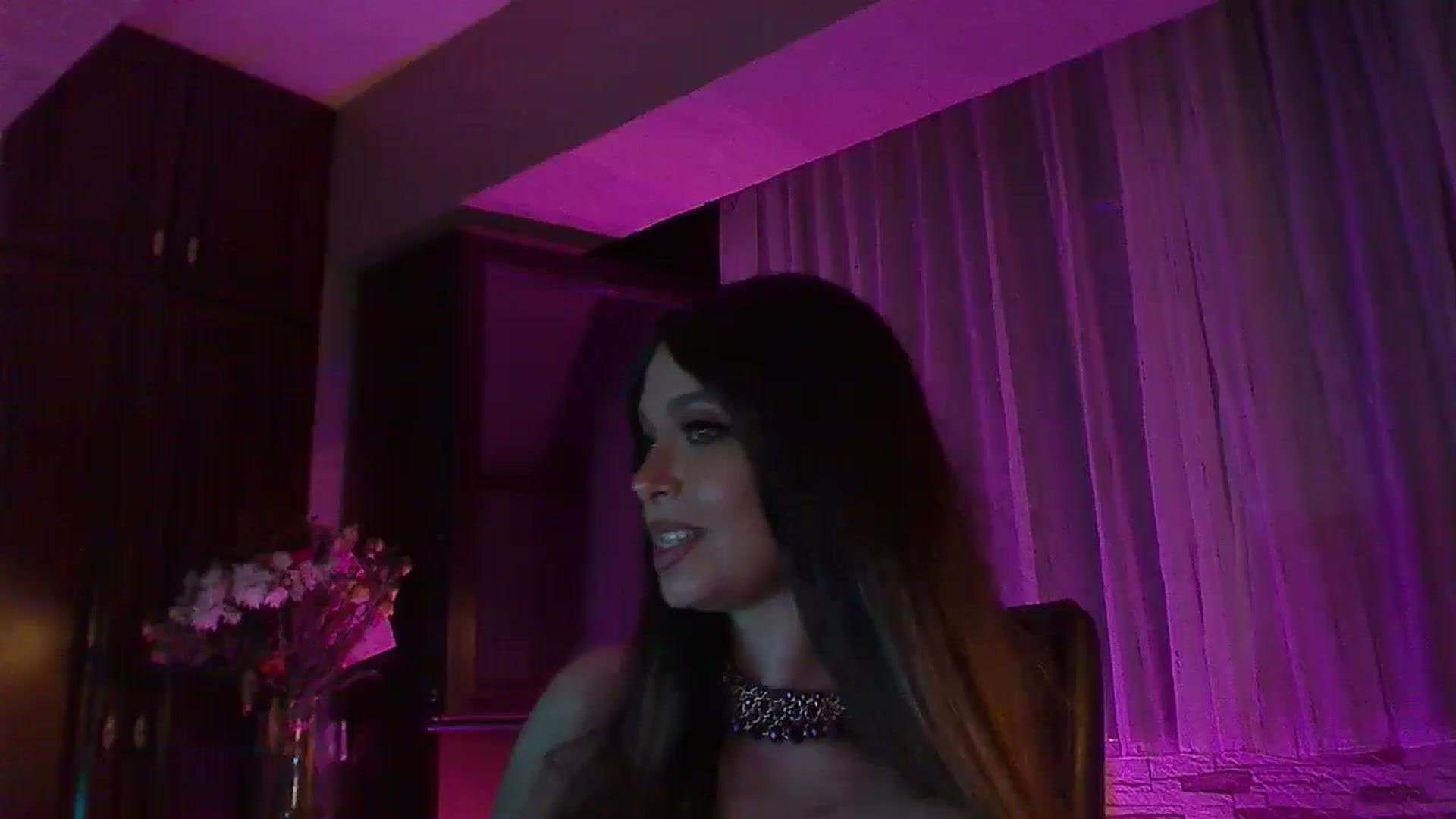 Gallery image thumbnail from No_bo_dy's myfreecams stream on, 09/22/2025, 03:39 image 16 of 20