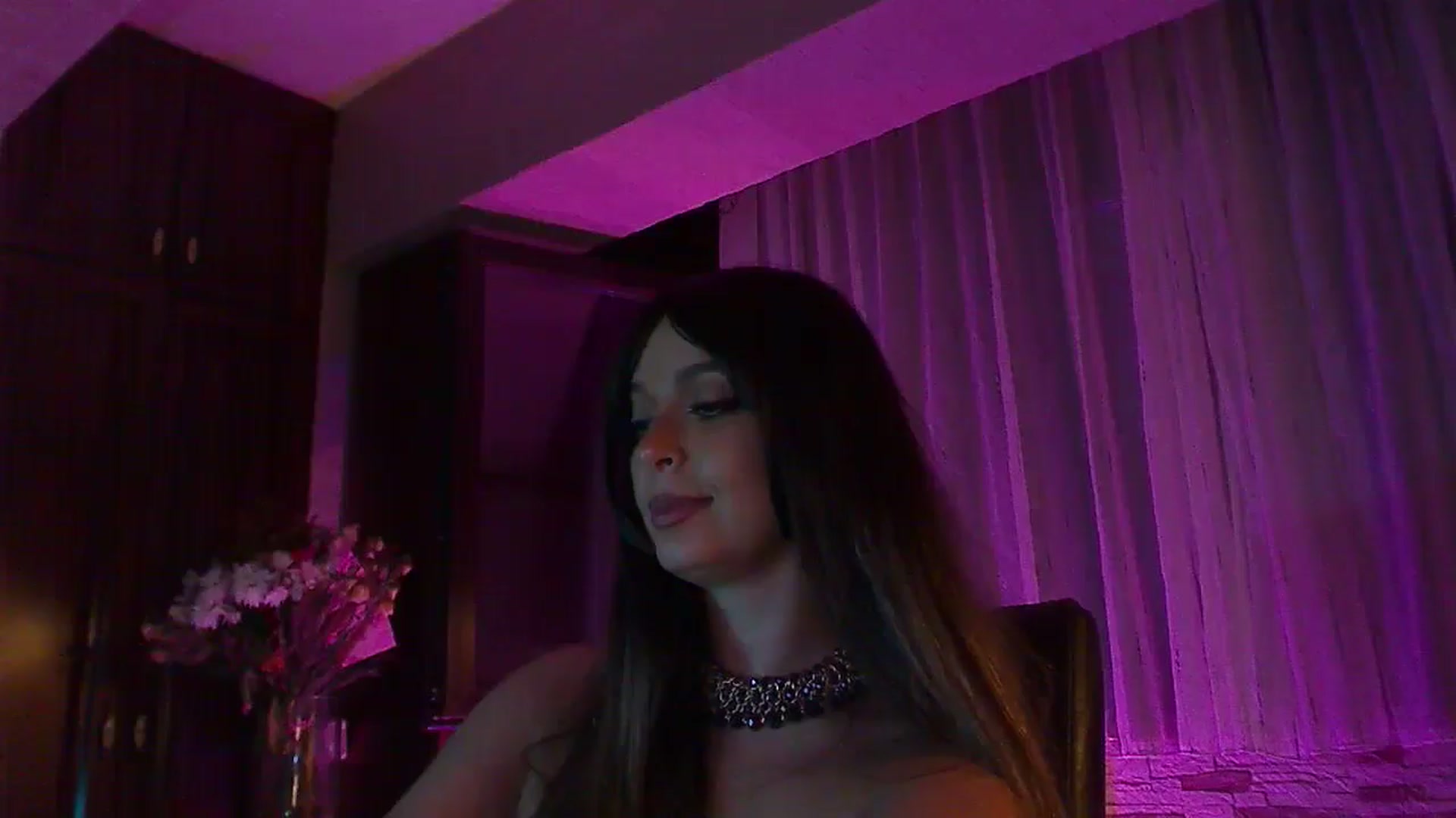 Gallery image thumbnail from No_bo_dy's myfreecams stream on, 09/22/2025, 03:39 image 10 of 20