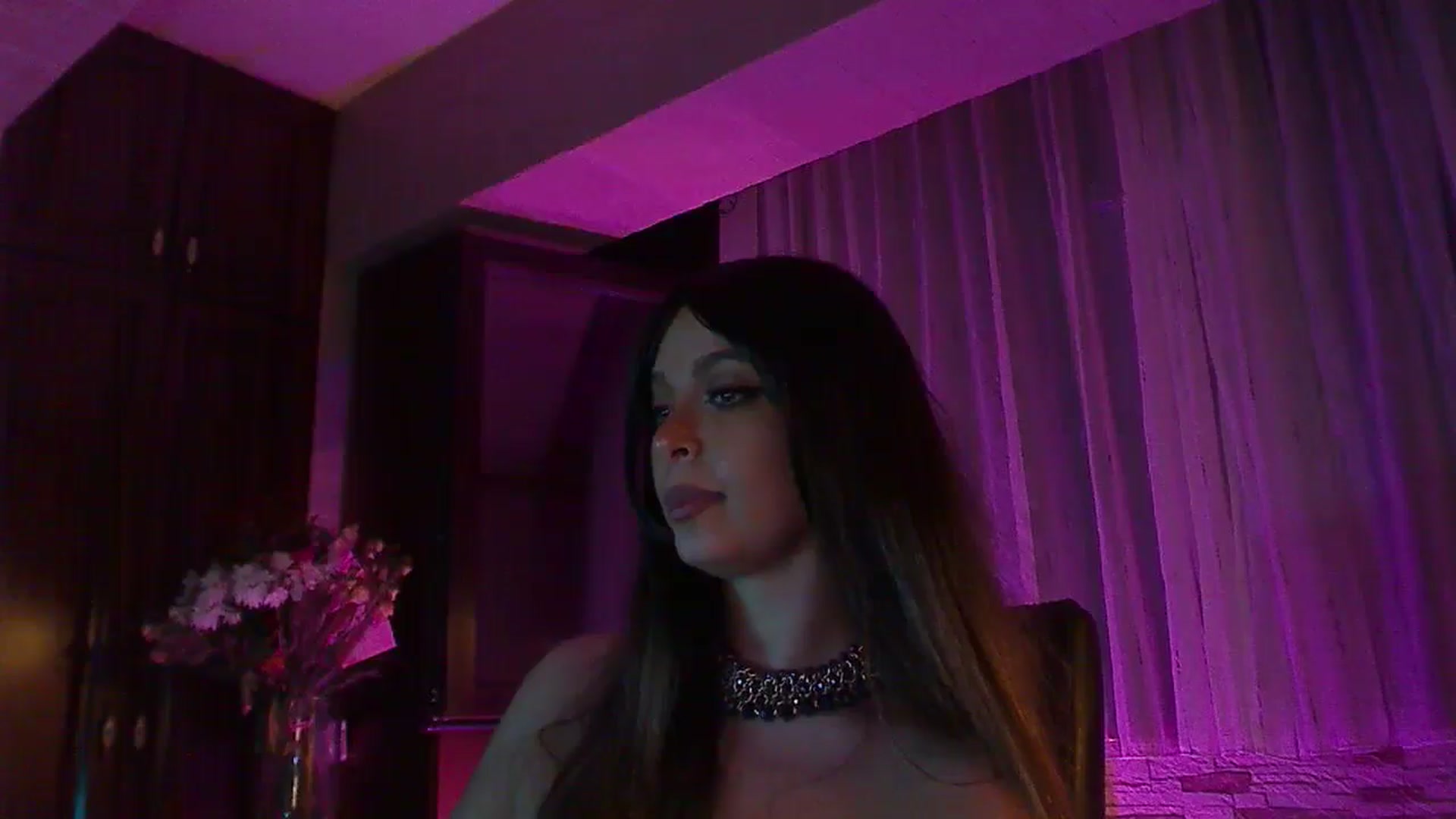 Gallery image thumbnail from No_bo_dy's myfreecams stream on, 09/22/2025, 03:39 image 6 of 20