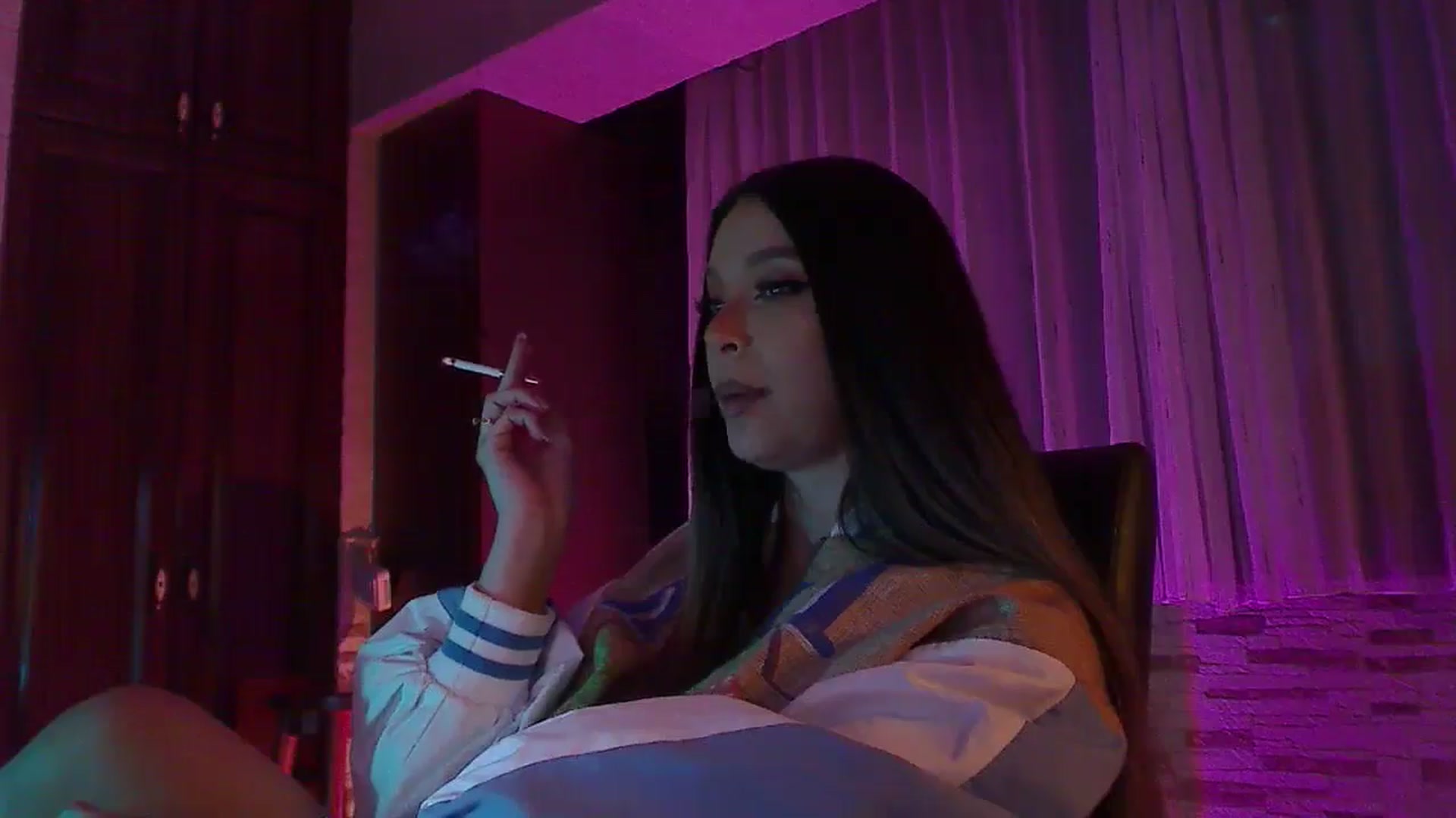 Gallery image thumbnail from No_bo_dy's myfreecams stream on, 09/27/2025, 05:17 image 2 of 20