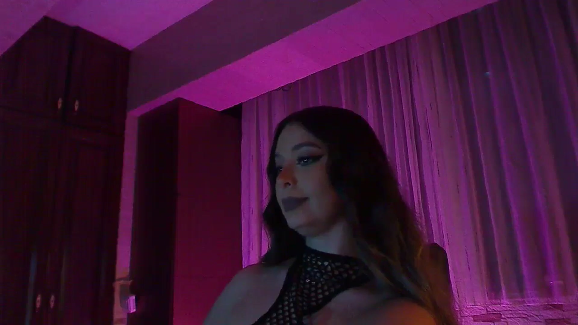 Gallery image thumbnail from No_bo_dy's myfreecams stream on, 10/06/2025, 02:26 image 2 of 20