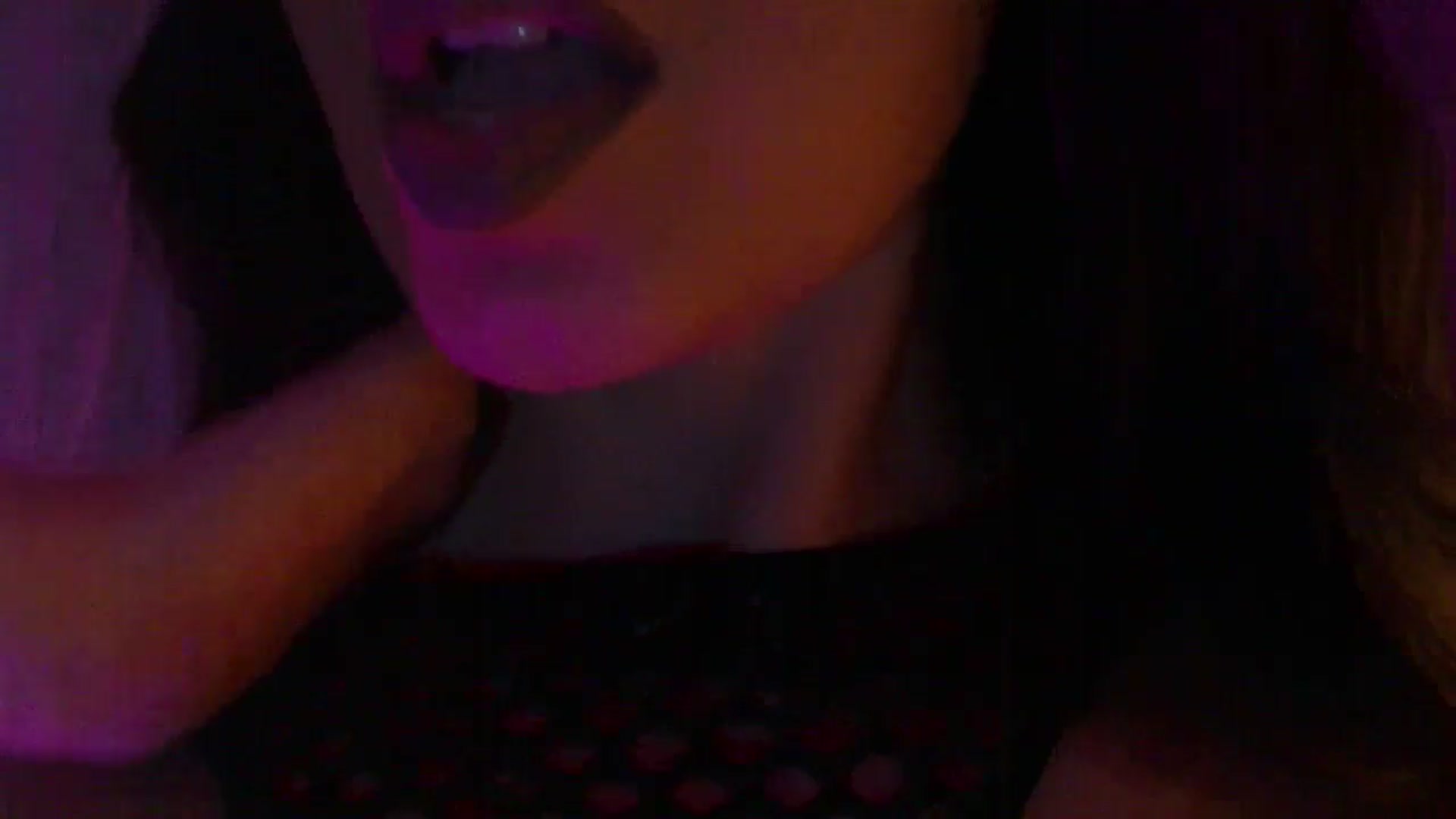 Gallery image thumbnail from No_bo_dy's myfreecams stream on, 10/06/2025, 02:26 image 10 of 20