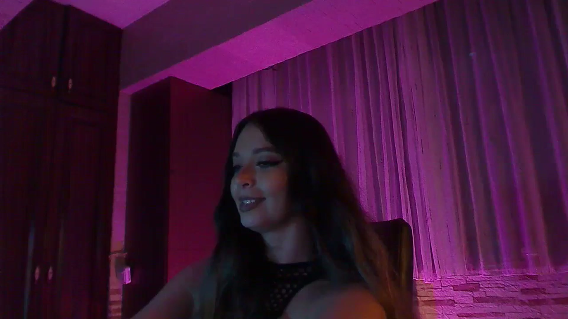 Gallery image thumbnail from No_bo_dy's myfreecams stream on, 10/06/2025, 05:03 image 3 of 20
