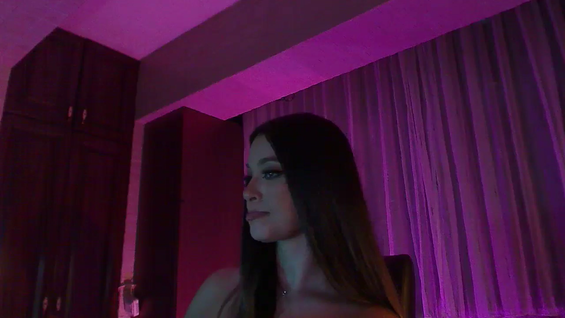 Gallery image thumbnail from No_bo_dy's myfreecams stream on, 10/11/2025, 03:12 image 19 of 20