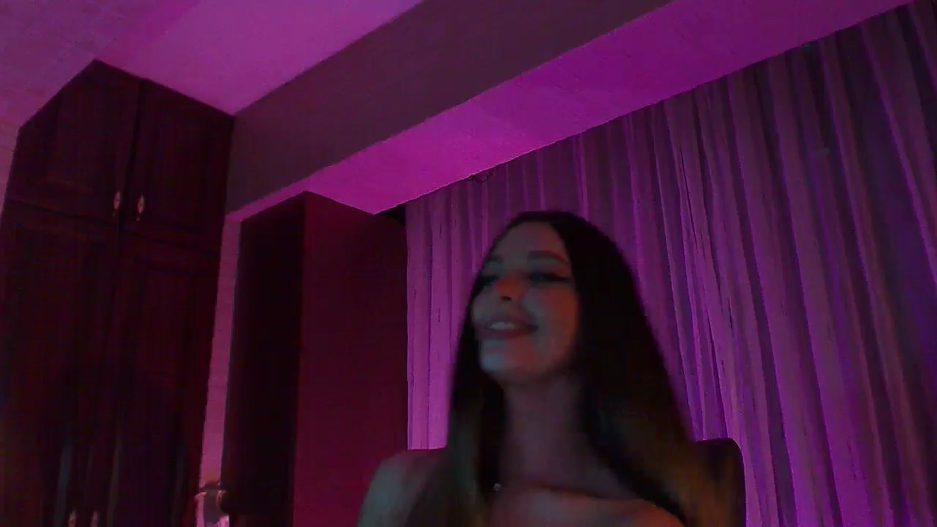Gallery image thumbnail from No_bo_dy's myfreecams stream on, 10/11/2025, 03:12 image 10 of 20