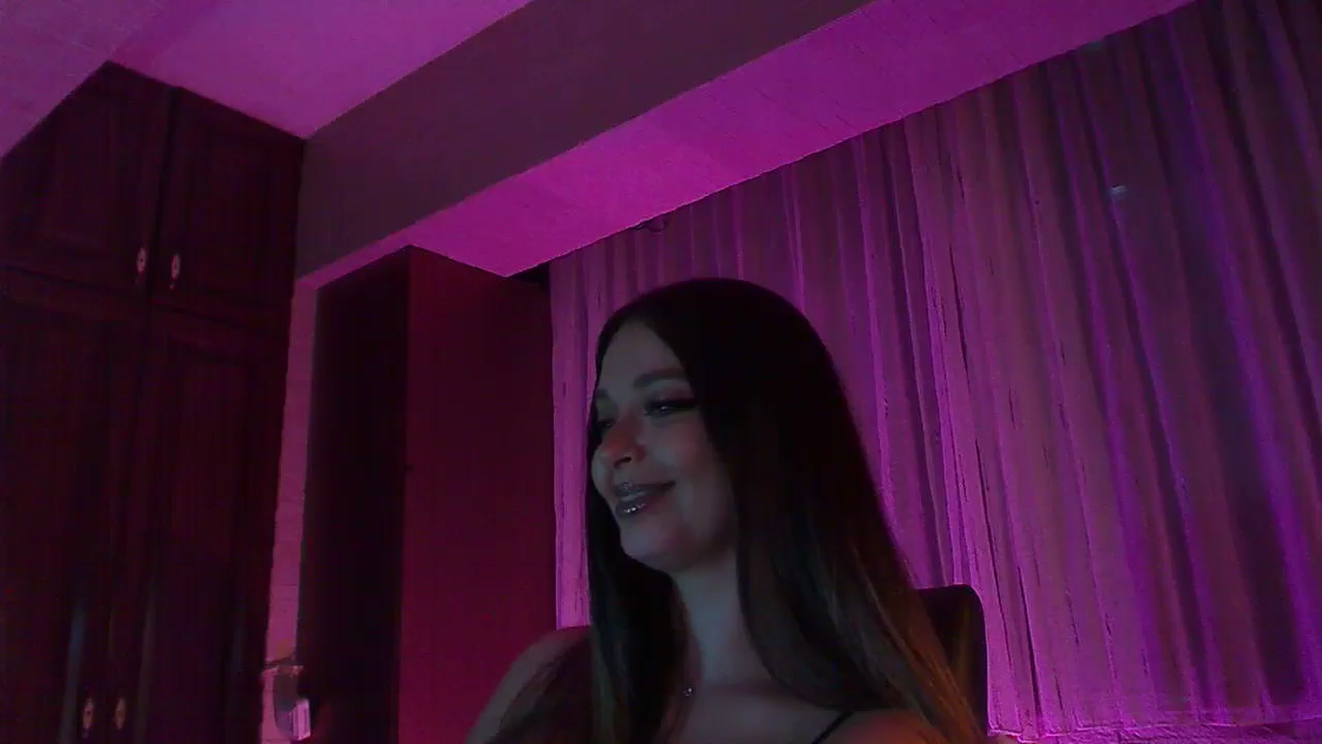 Gallery image thumbnail from No_bo_dy's myfreecams stream on, 10/12/2025, 03:17 image 1 of 20