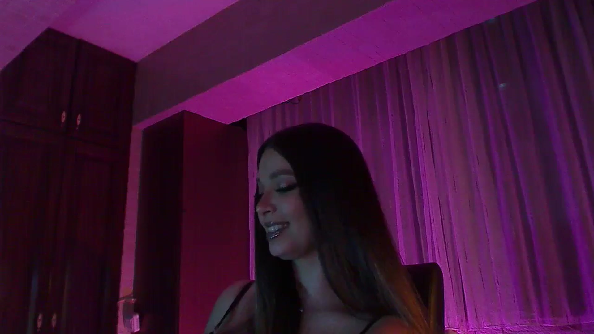 Gallery image thumbnail from No_bo_dy's myfreecams stream on, 10/12/2025, 03:17 image 8 of 20