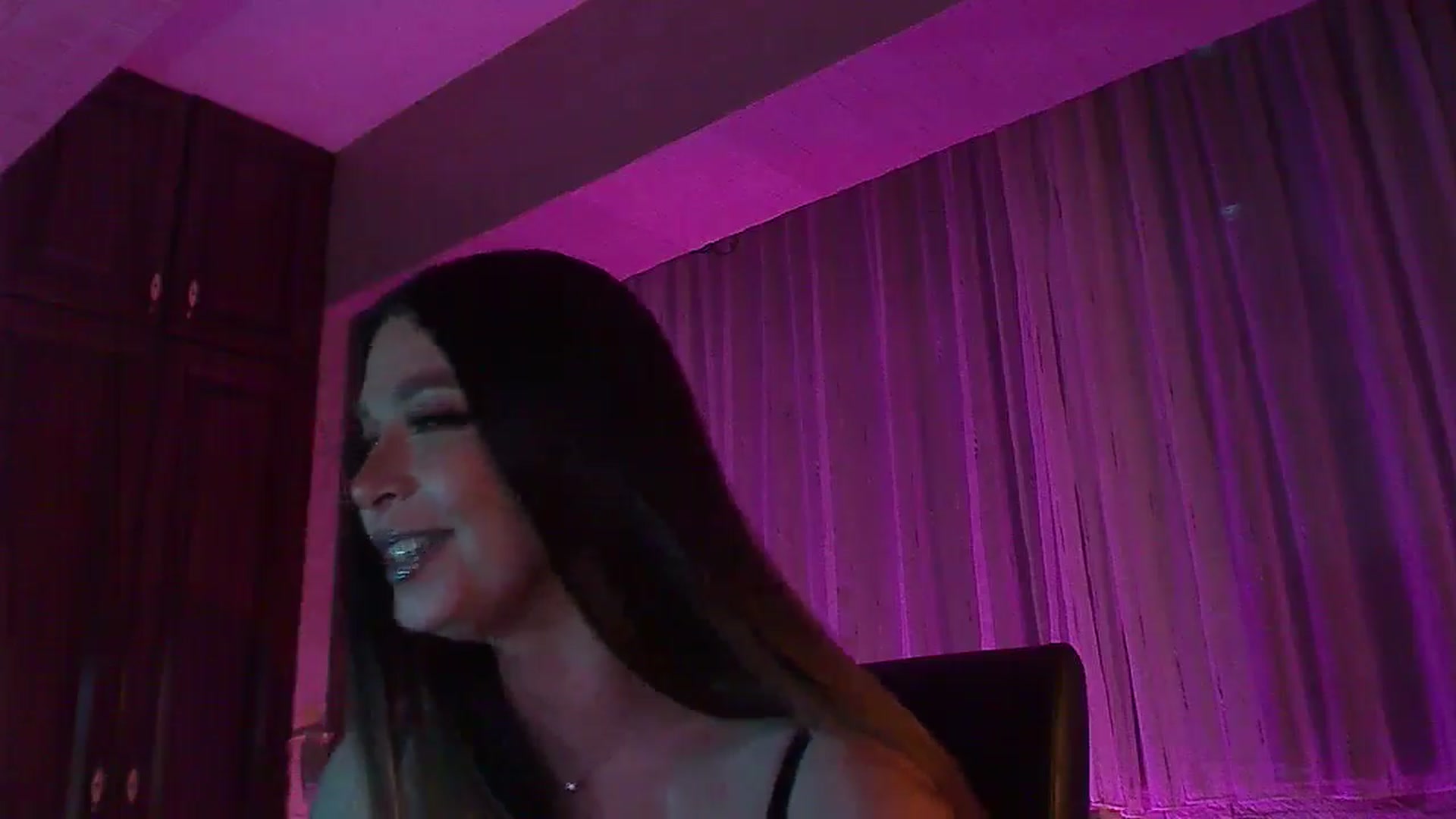 Gallery image thumbnail from No_bo_dy's myfreecams stream on, 10/12/2025, 03:17 image 7 of 20