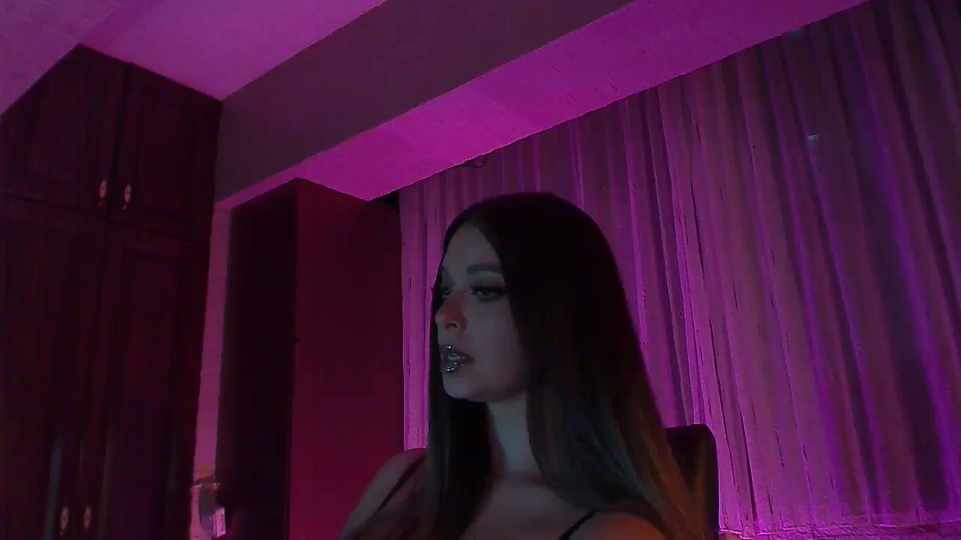Gallery image thumbnail from No_bo_dy's myfreecams stream on, 10/12/2025, 03:17 image 6 of 20