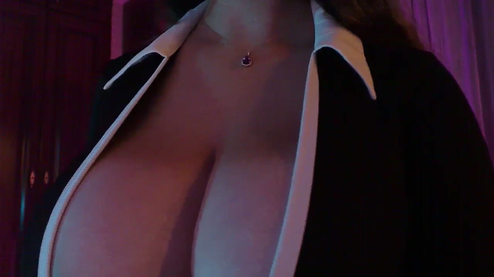 Gallery image thumbnail from No_bo_dy's myfreecams stream on, 10/13/2025, 24:17 image 16 of 20