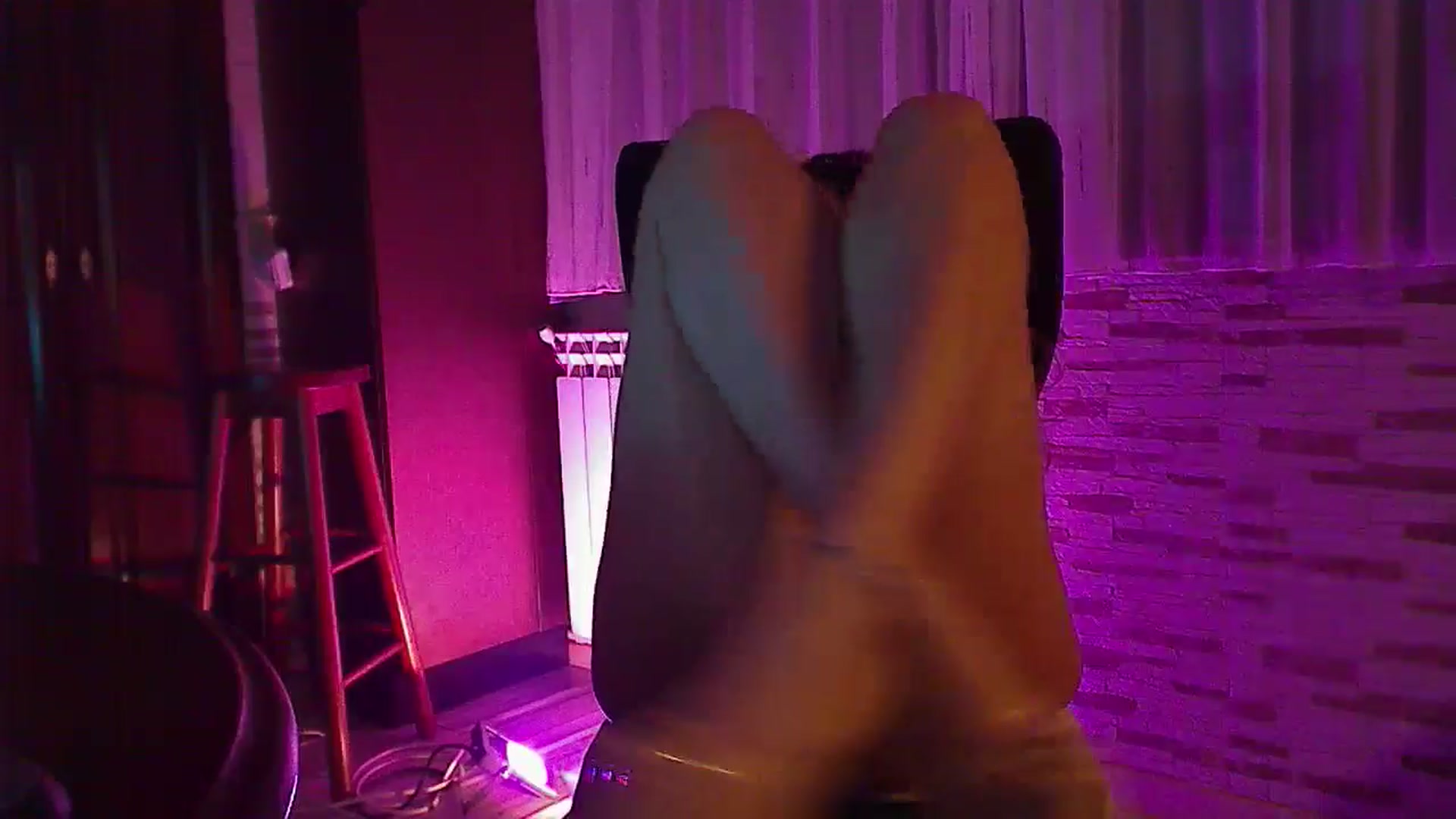 Gallery image thumbnail from No_bo_dy's myfreecams stream on, 10/13/2025, 03:57 image 12 of 20