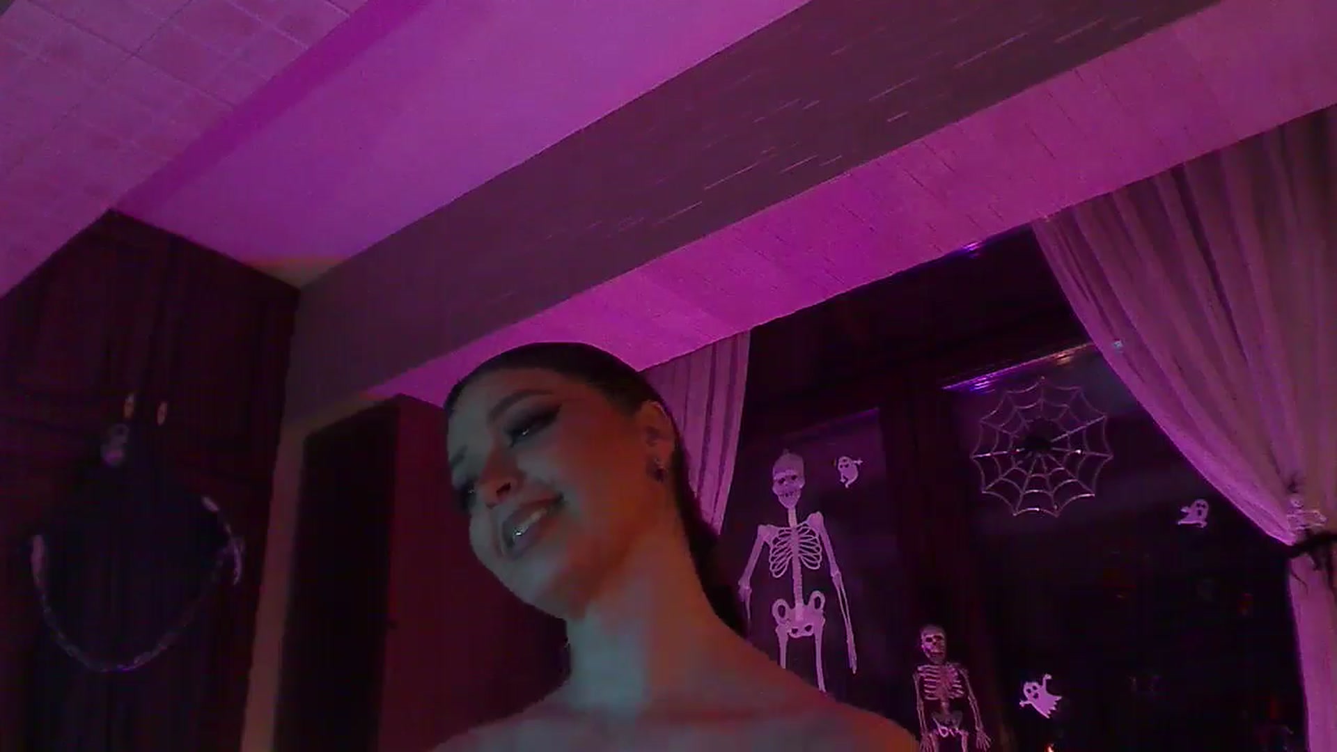 Gallery image thumbnail from No_bo_dy's myfreecams stream on, 10/18/2025, 02:03 image 7 of 20