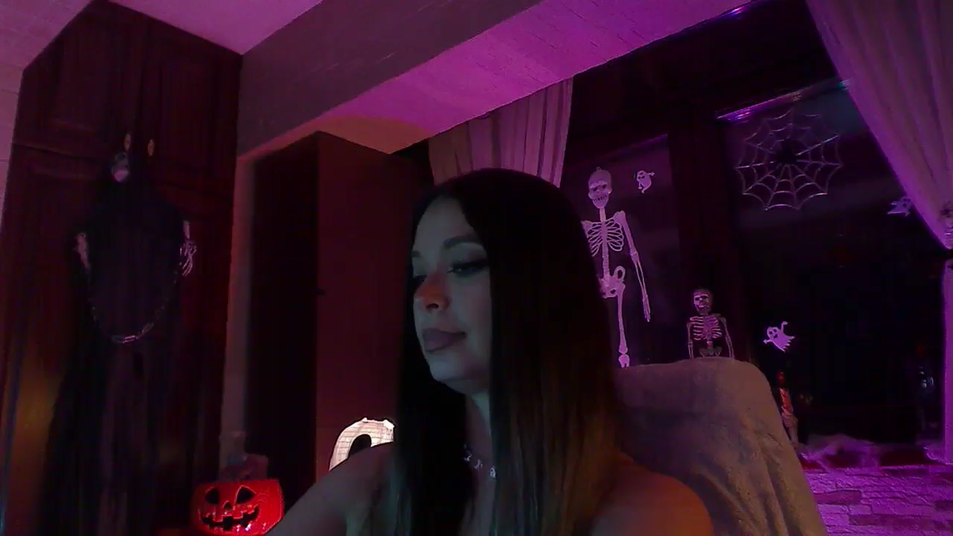 Gallery image thumbnail from No_bo_dy's myfreecams stream on, 10/26/2025, 02:53 image 20 of 20