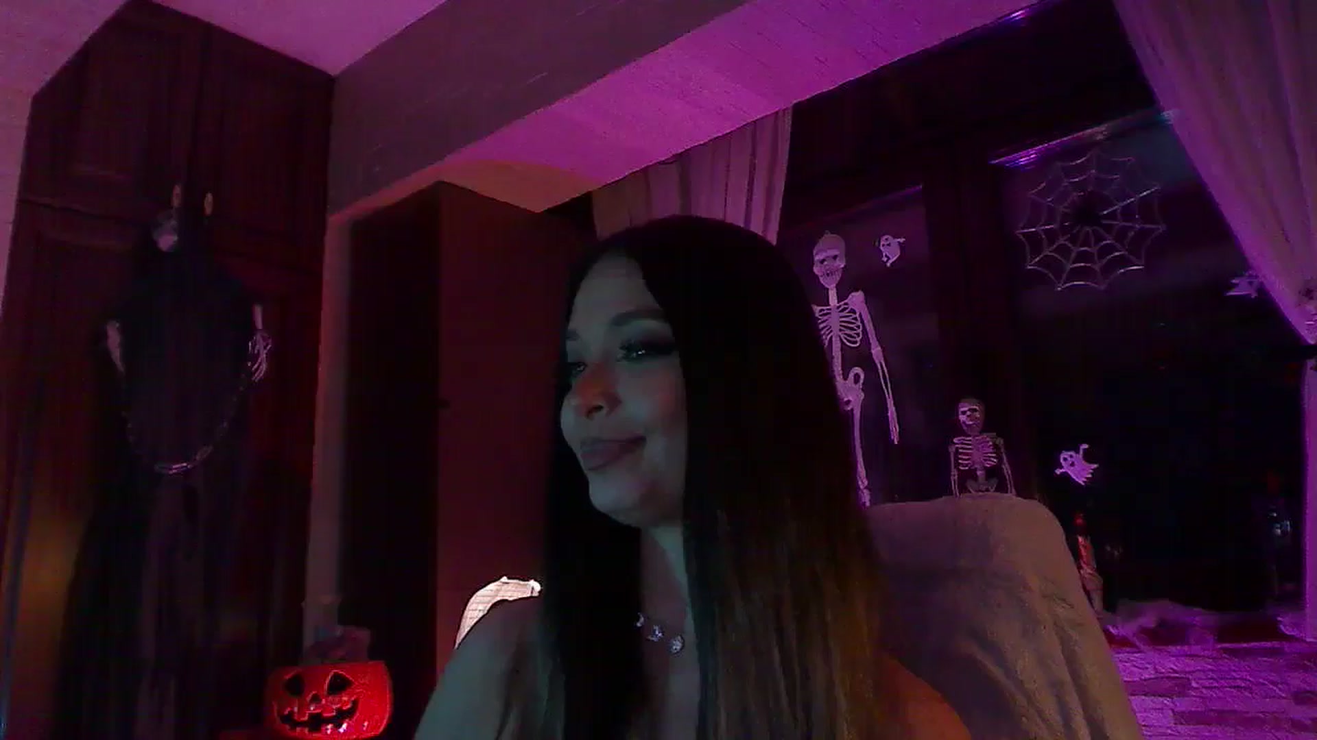 Gallery image thumbnail from No_bo_dy's myfreecams stream on, 10/26/2025, 02:53 image 14 of 20