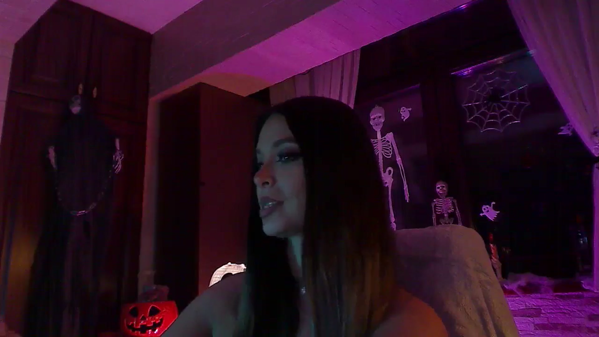 Gallery image thumbnail from No_bo_dy's myfreecams stream on, 10/26/2025, 02:53 image 9 of 20