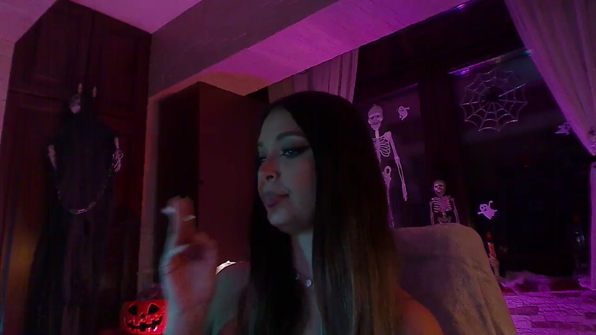 Gallery image thumbnail from No_bo_dy's myfreecams stream on, 10/26/2025, 02:53 image 4 of 20