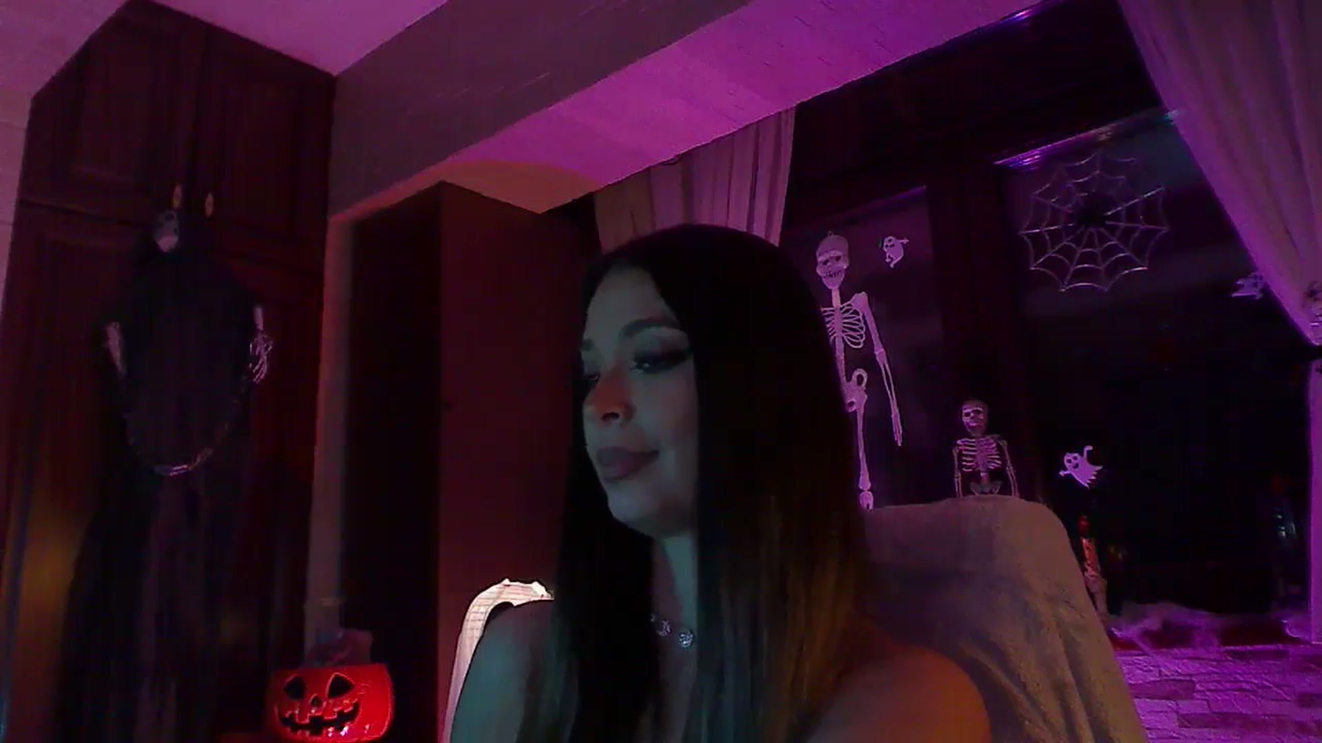 Gallery image thumbnail from No_bo_dy's myfreecams stream on, 10/26/2025, 02:53 image 16 of 20