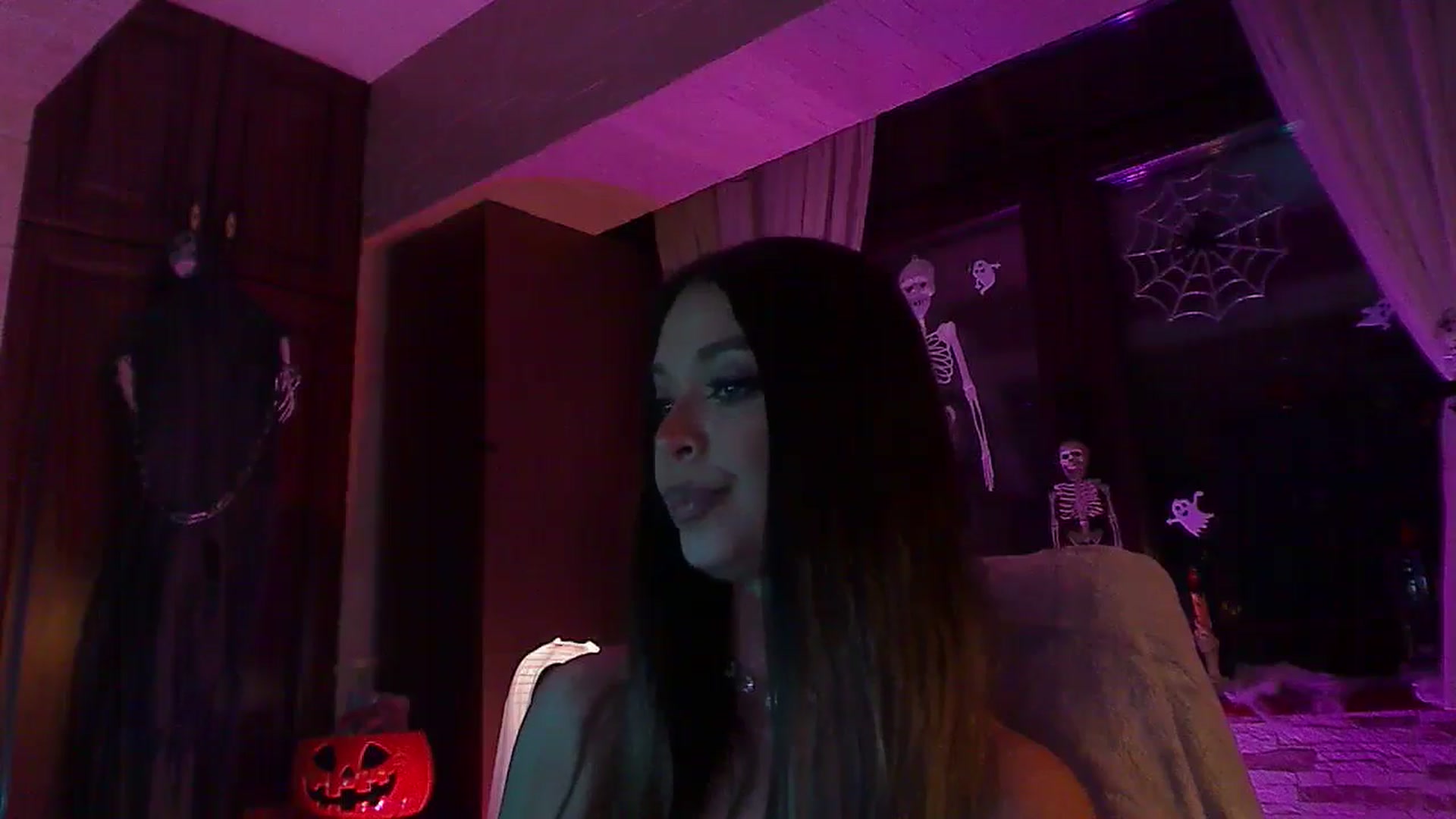 Gallery image thumbnail from No_bo_dy's myfreecams stream on, 10/26/2025, 02:53 image 12 of 20