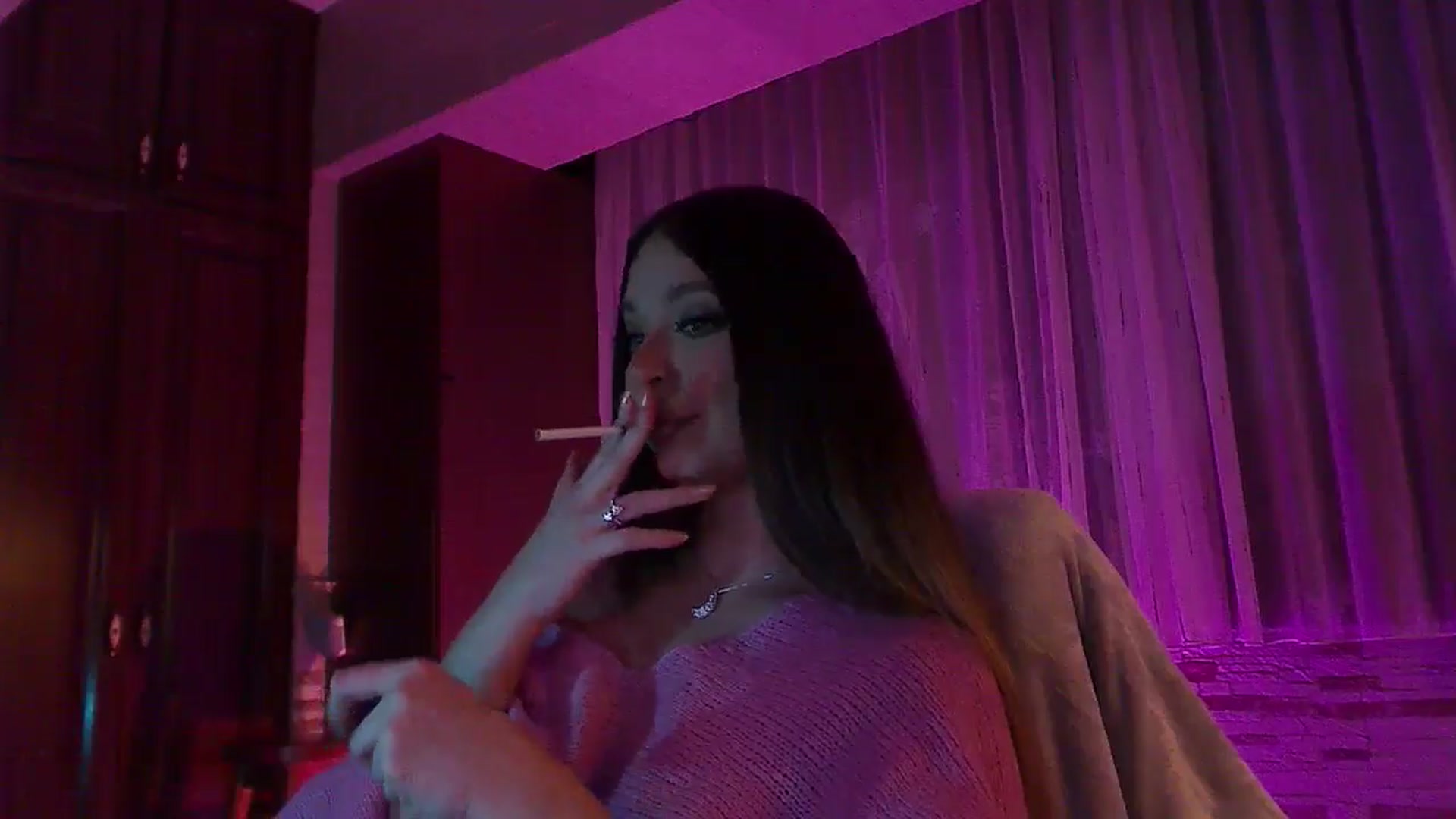 Gallery image thumbnail from No_bo_dy's myfreecams stream on, 11/02/2025, 01:23 image 17 of 20