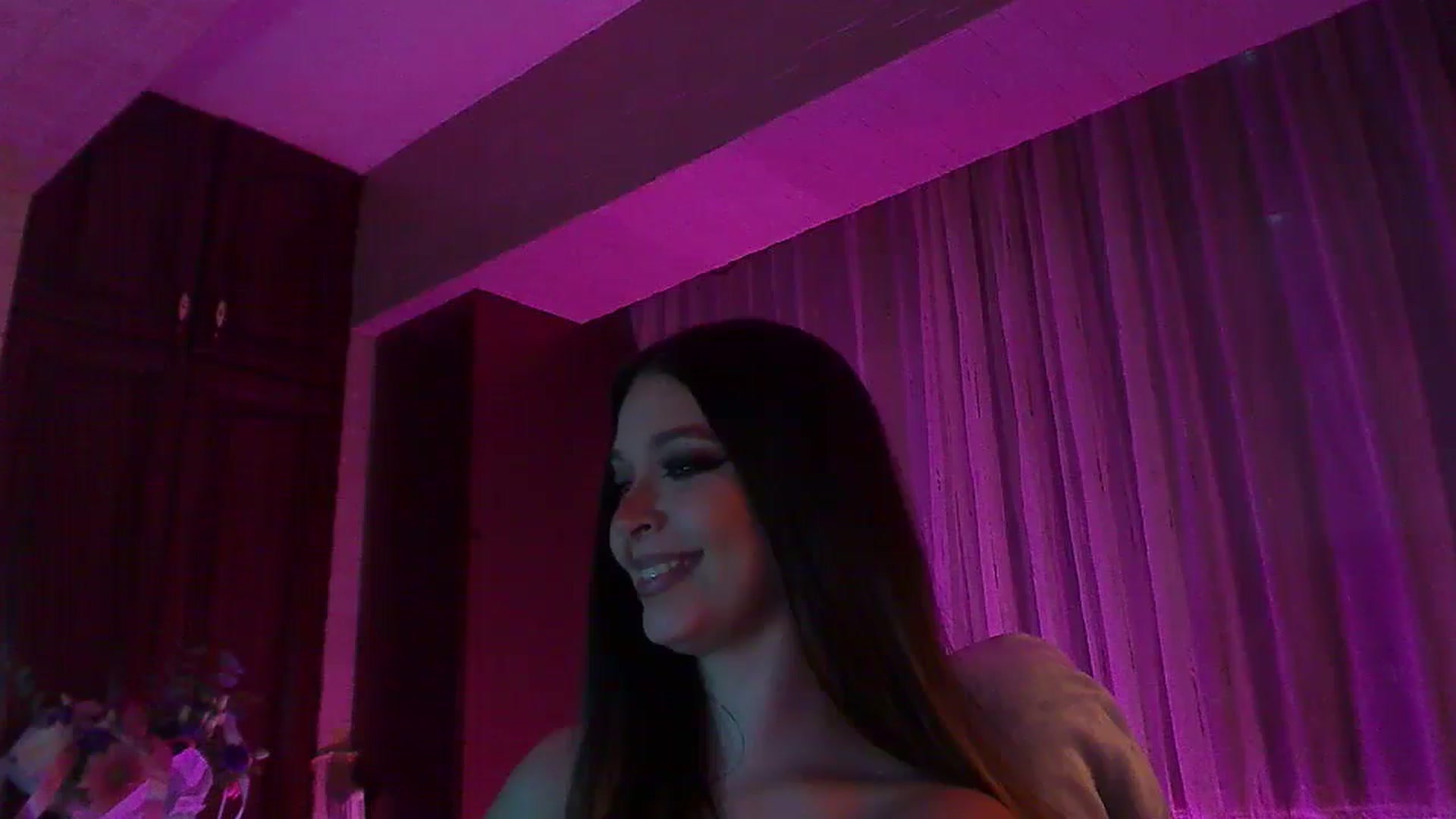 Gallery image thumbnail from No_bo_dy's myfreecams stream on, 11/08/2025, 01:39 image 12 of 20