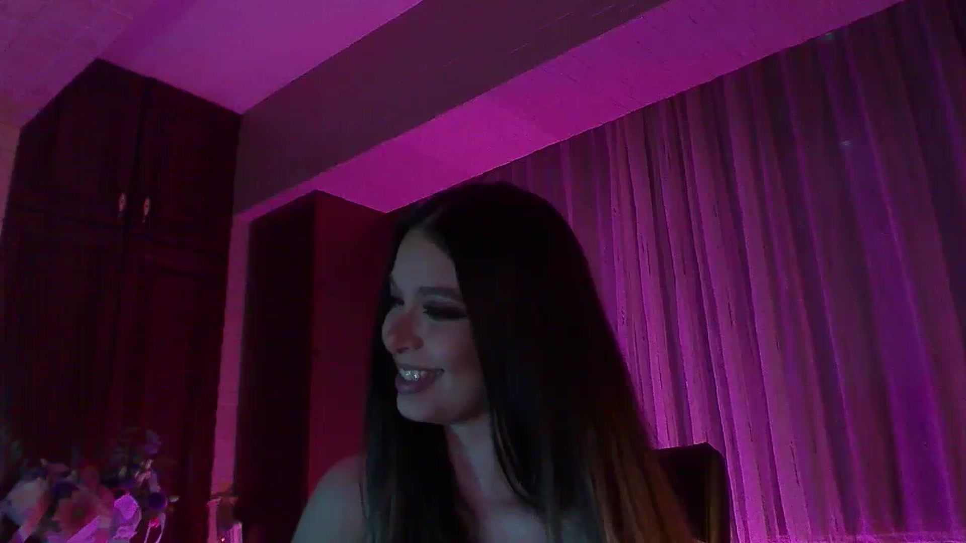 Gallery image thumbnail from No_bo_dy's myfreecams stream on, 11/08/2025, 01:39 image 8 of 20