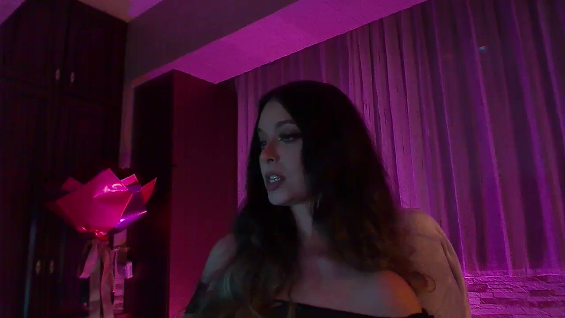 Gallery image thumbnail from No_bo_dy's myfreecams stream on, 11/09/2025, 04:16 image 15 of 20