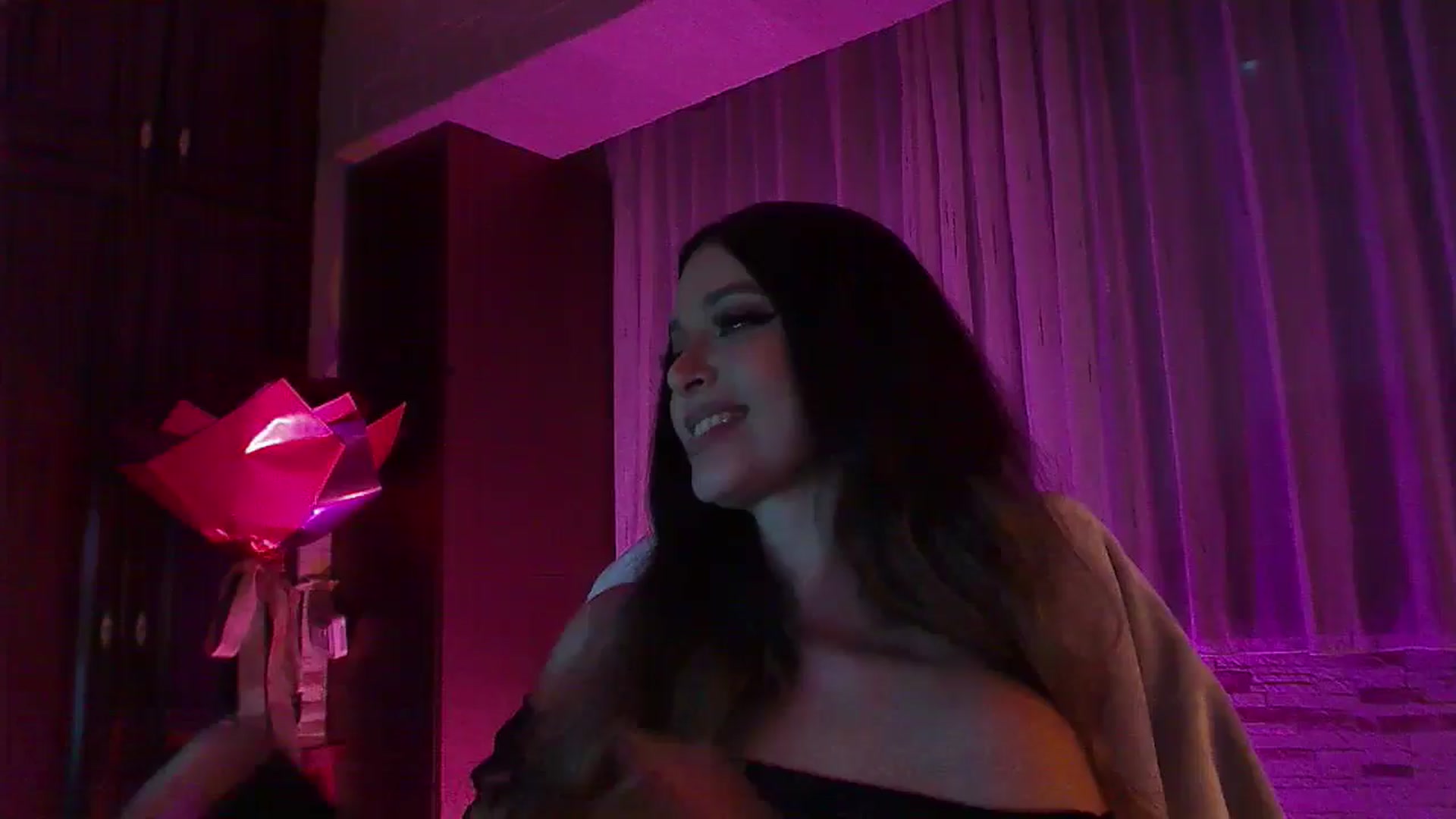 Gallery image thumbnail from No_bo_dy's myfreecams stream on, 11/09/2025, 05:42 image 13 of 20
