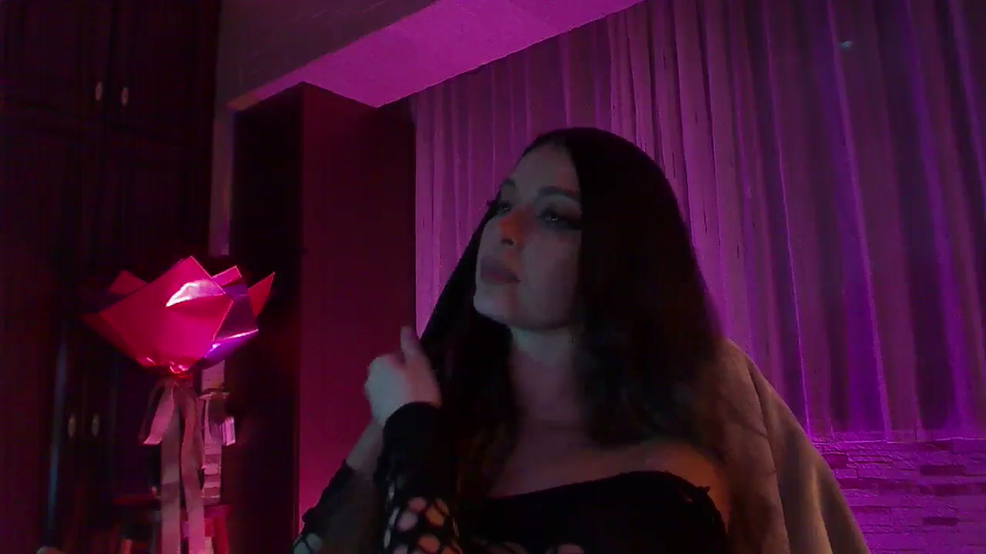 Gallery image thumbnail from No_bo_dy's myfreecams stream on, 11/09/2025, 05:42 image 7 of 20