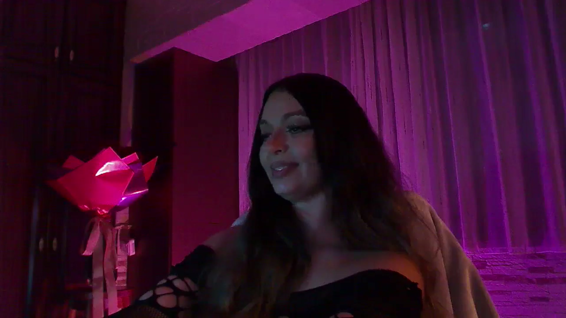 Gallery image thumbnail from No_bo_dy's myfreecams stream on, 11/09/2025, 05:42 image 8 of 20