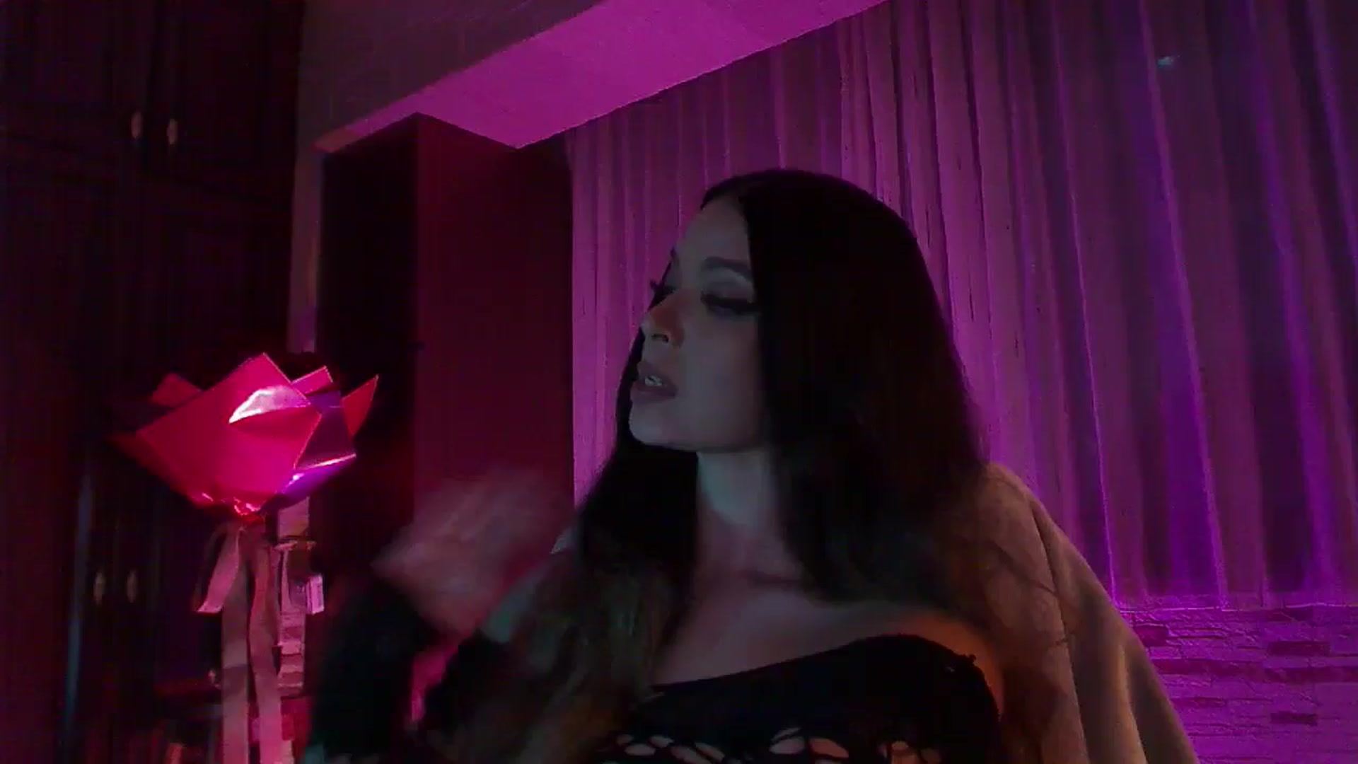 Gallery image thumbnail from No_bo_dy's myfreecams stream on, 11/09/2025, 05:42 image 5 of 20