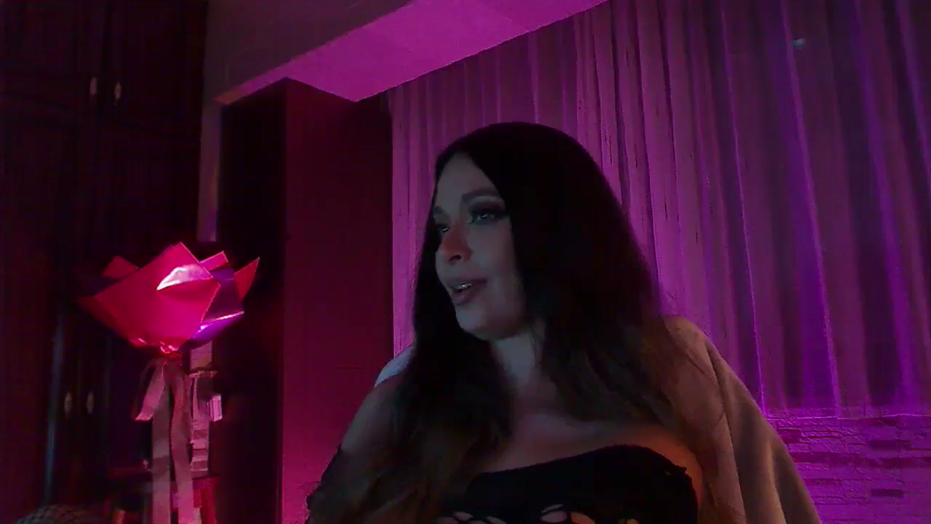 Gallery image thumbnail from No_bo_dy's myfreecams stream on, 11/09/2025, 05:42 image 10 of 20