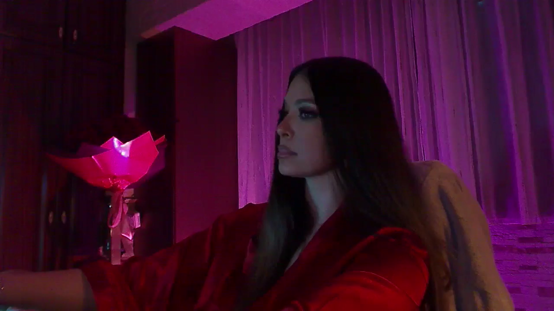 Gallery image thumbnail from No_bo_dy's myfreecams stream on, 11/10/2025, 04:24 image 19 of 20