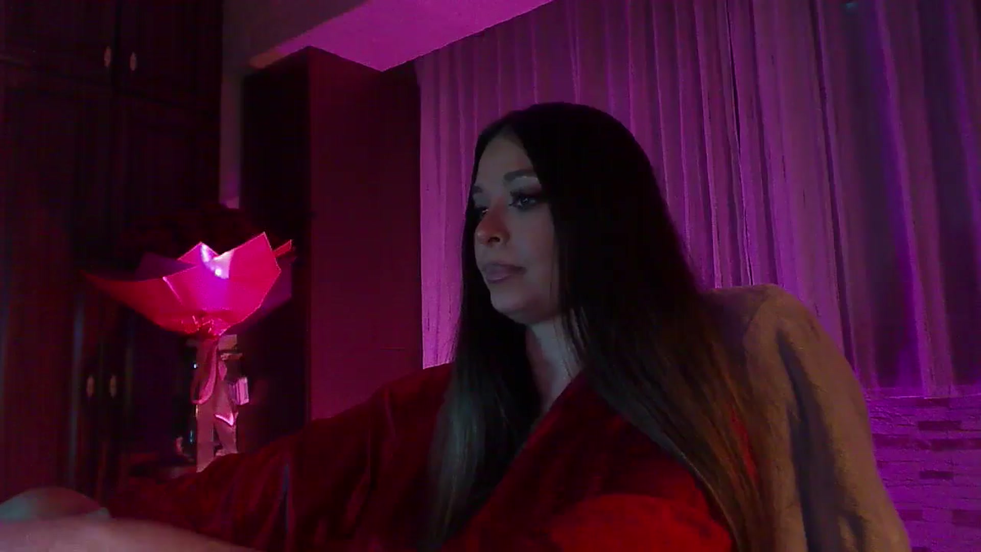 Gallery image thumbnail from No_bo_dy's myfreecams stream on, 11/10/2025, 04:24 image 3 of 20