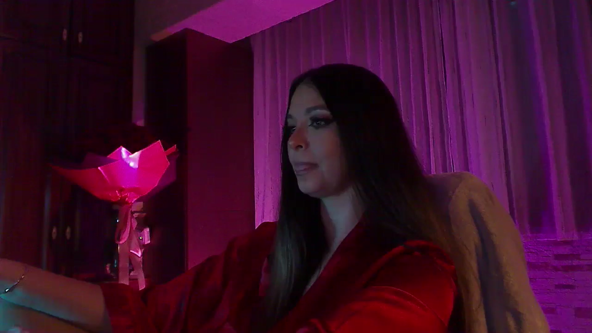 Gallery image thumbnail from No_bo_dy's myfreecams stream on, 11/10/2025, 04:24 image 17 of 20