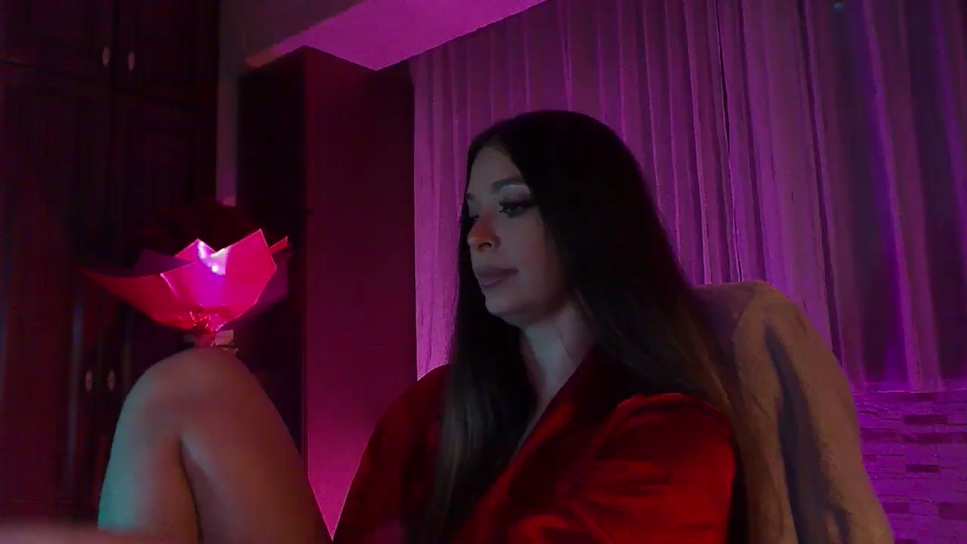 Gallery image thumbnail from No_bo_dy's myfreecams stream on, 11/10/2025, 04:52 image 16 of 20