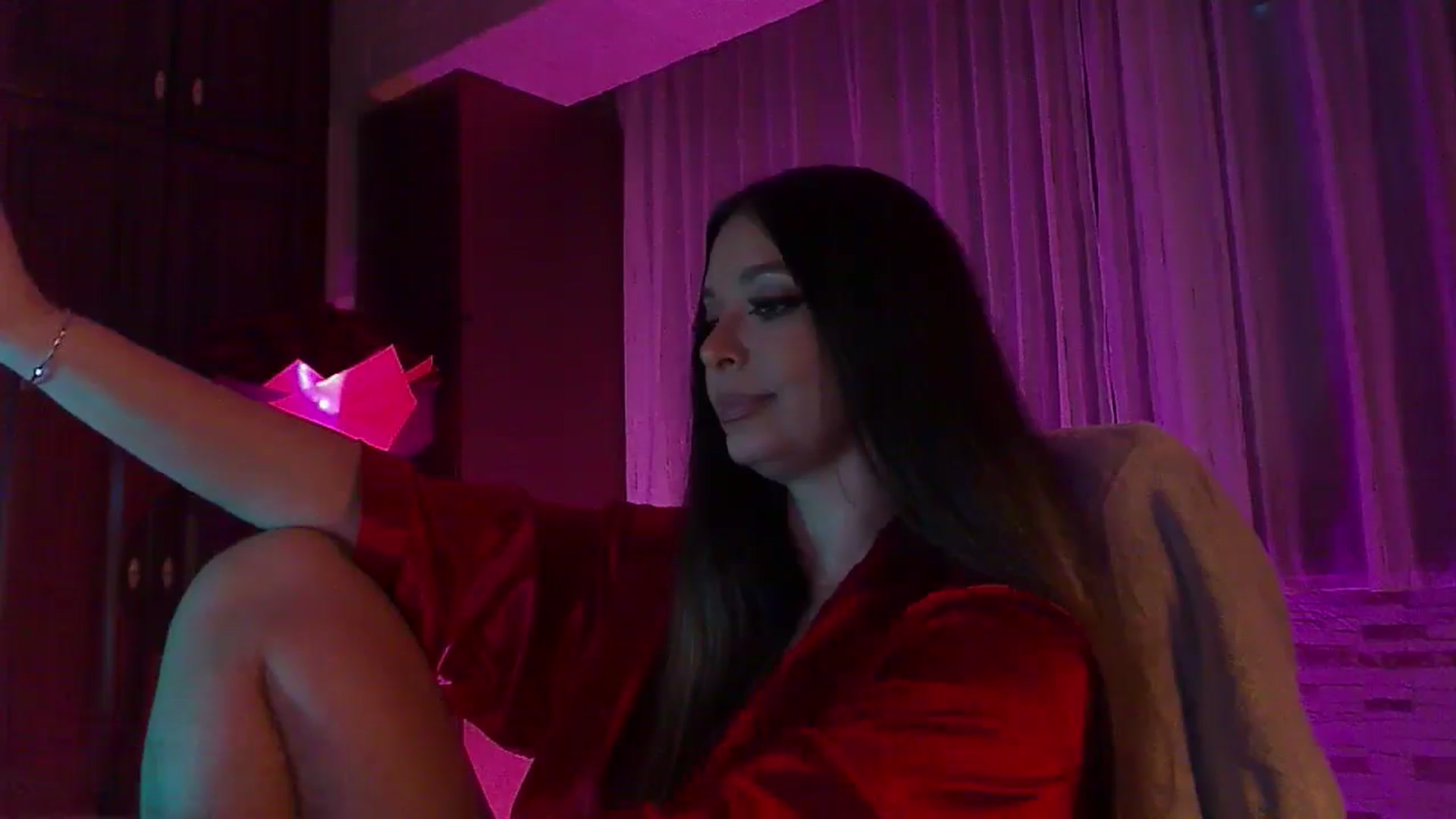 Gallery image thumbnail from No_bo_dy's myfreecams stream on, 11/10/2025, 04:52 image 11 of 20