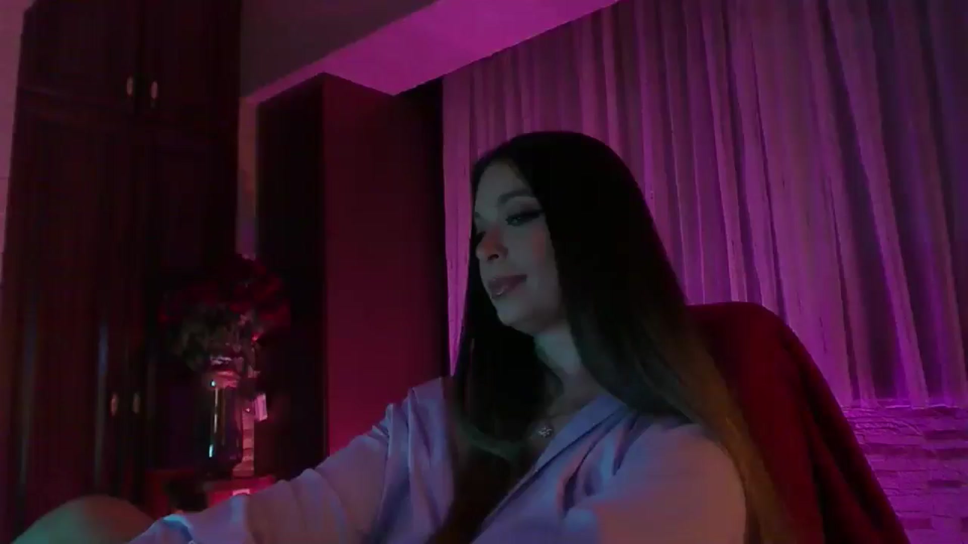 Gallery image thumbnail from No_bo_dy's myfreecams stream on, 11/16/2025, 04:34 image 17 of 20