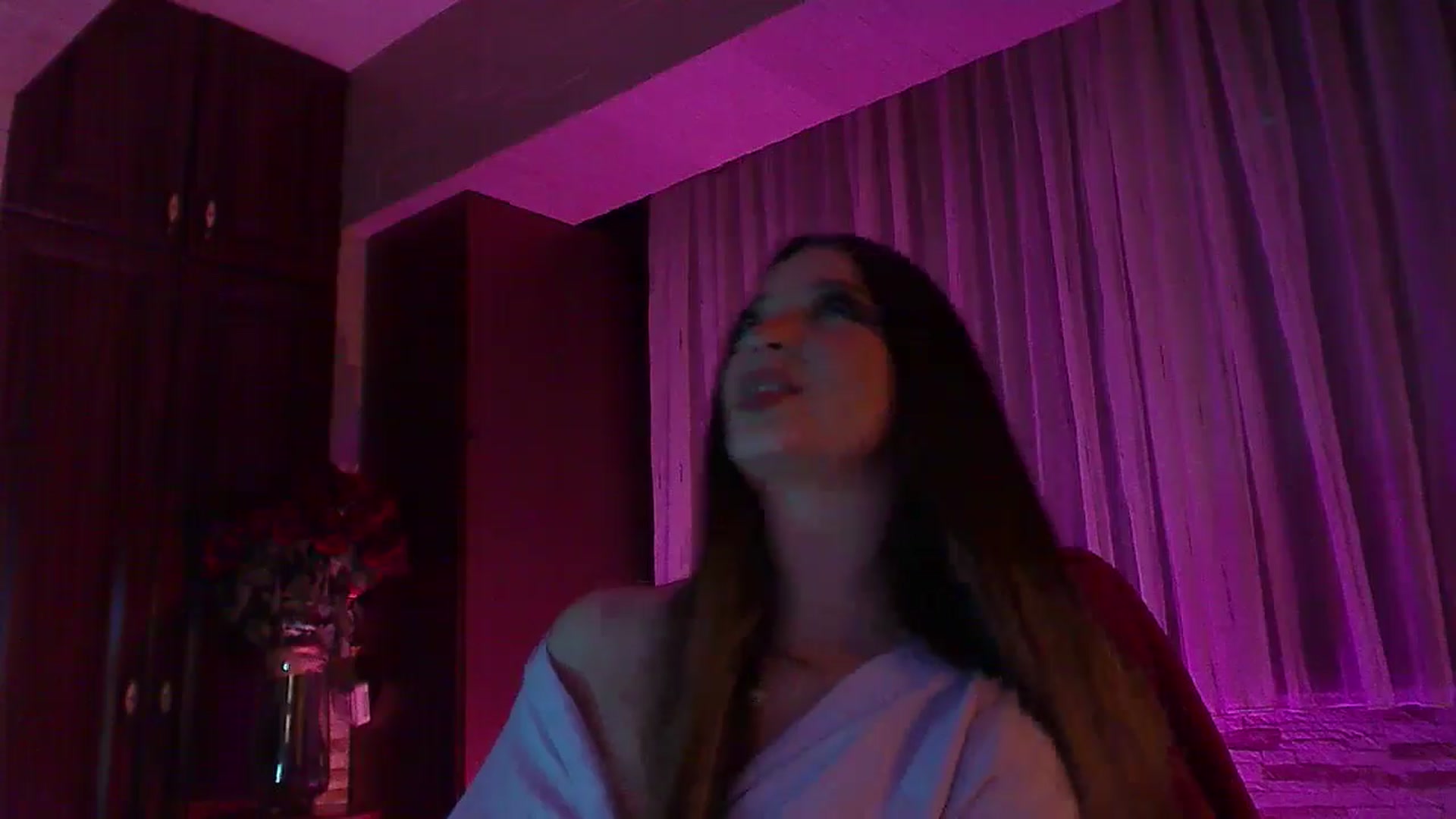 Gallery image thumbnail from No_bo_dy's myfreecams stream on, 11/16/2025, 04:34 image 6 of 20