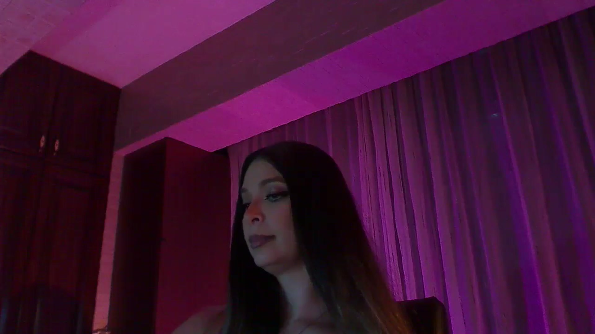 Gallery image thumbnail from No_bo_dy's myfreecams stream on, 11/22/2025, 03:43 image 19 of 20