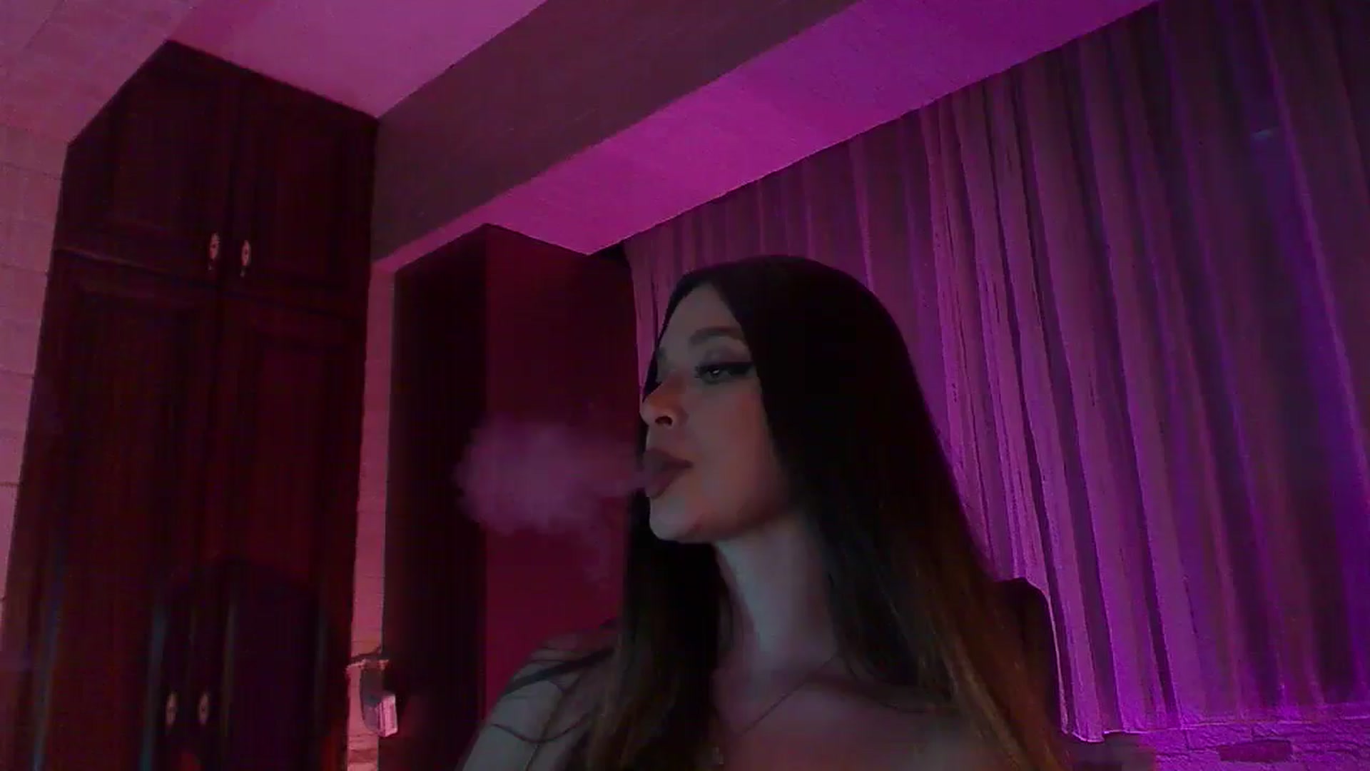 Gallery image thumbnail from No_bo_dy's myfreecams stream on, 11/22/2025, 03:58 image 13 of 20