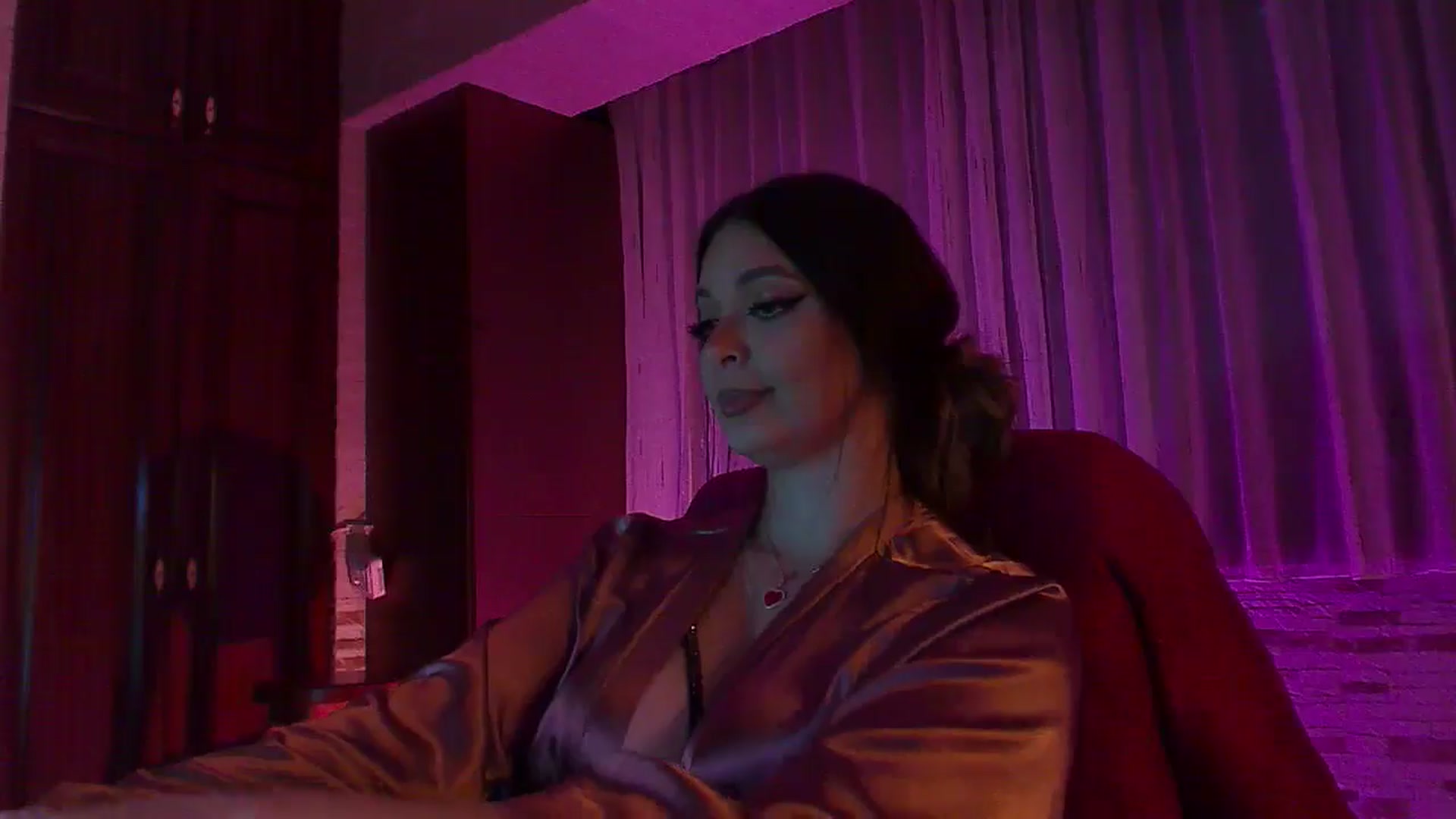 Gallery image thumbnail from No_bo_dy's myfreecams stream on, 11/23/2025, 02:26 image 16 of 20