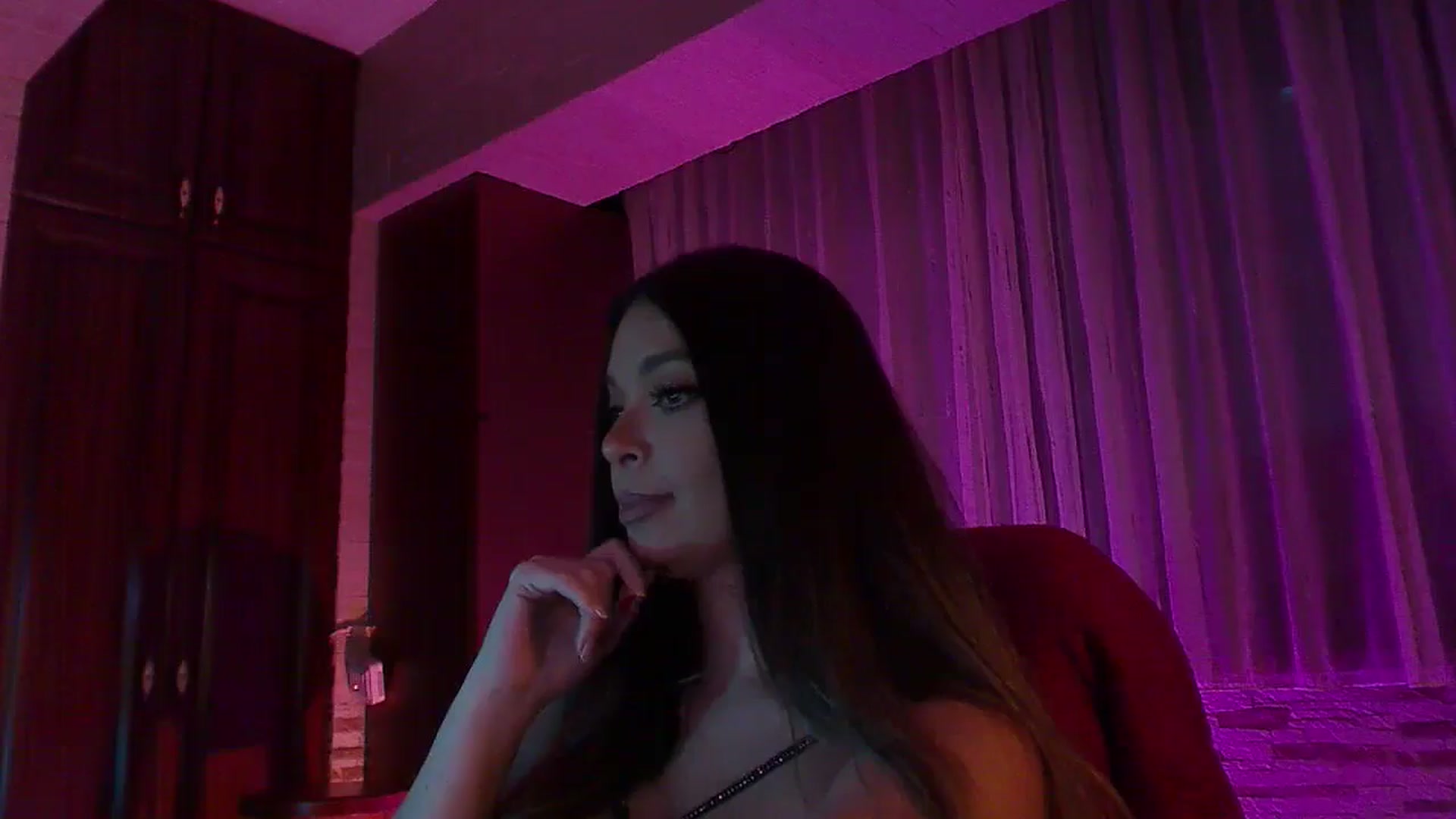 Gallery image thumbnail from No_bo_dy's myfreecams stream on, 11/23/2025, 04:10 image 11 of 20