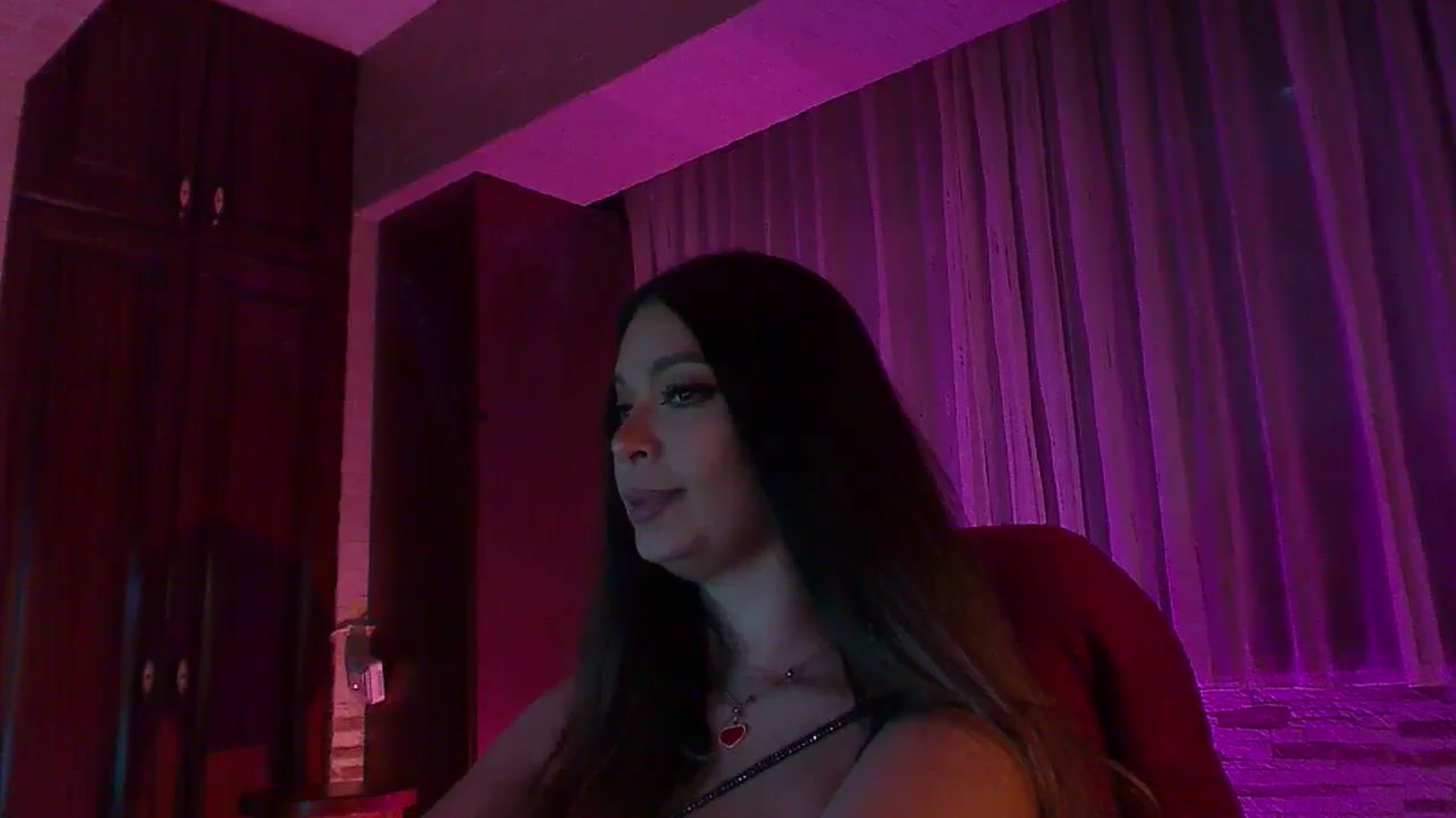 Gallery image thumbnail from No_bo_dy's myfreecams stream on, 11/23/2025, 04:10 image 18 of 20