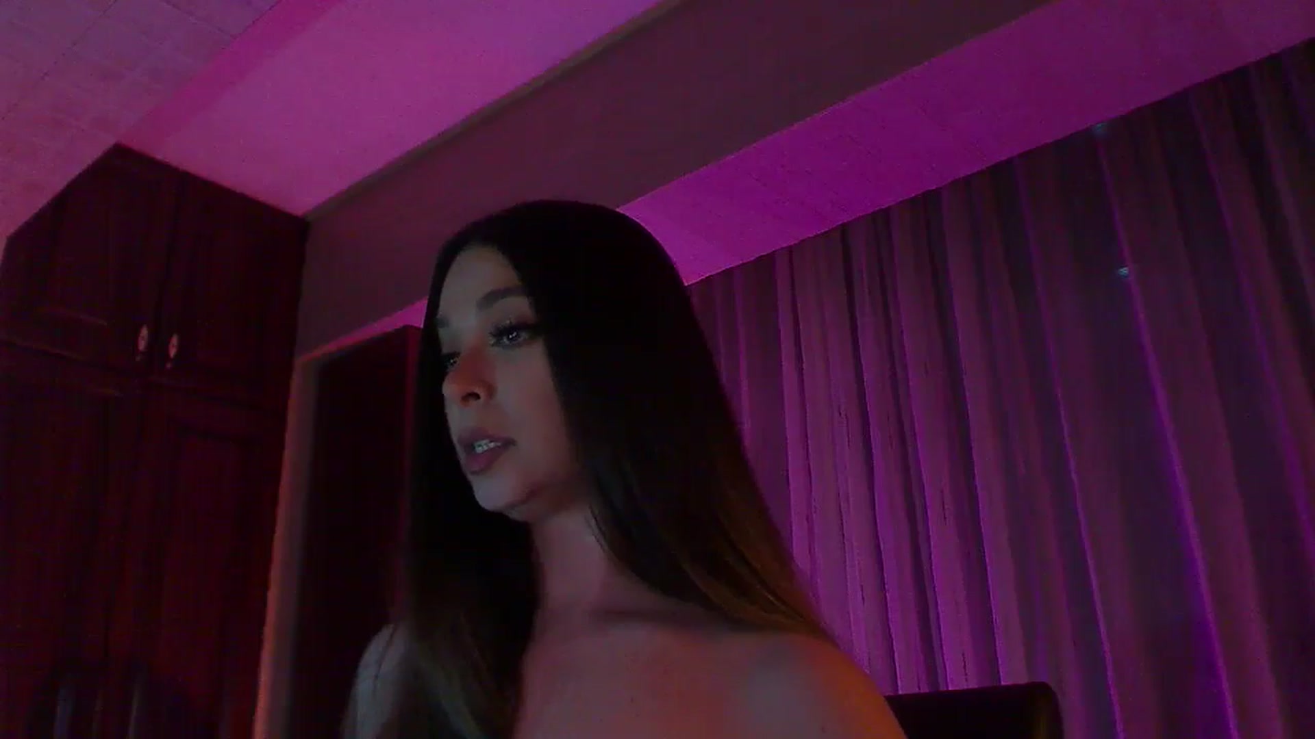 Gallery image thumbnail from No_bo_dy's myfreecams stream on, 11/29/2025, 02:58 image 9 of 20