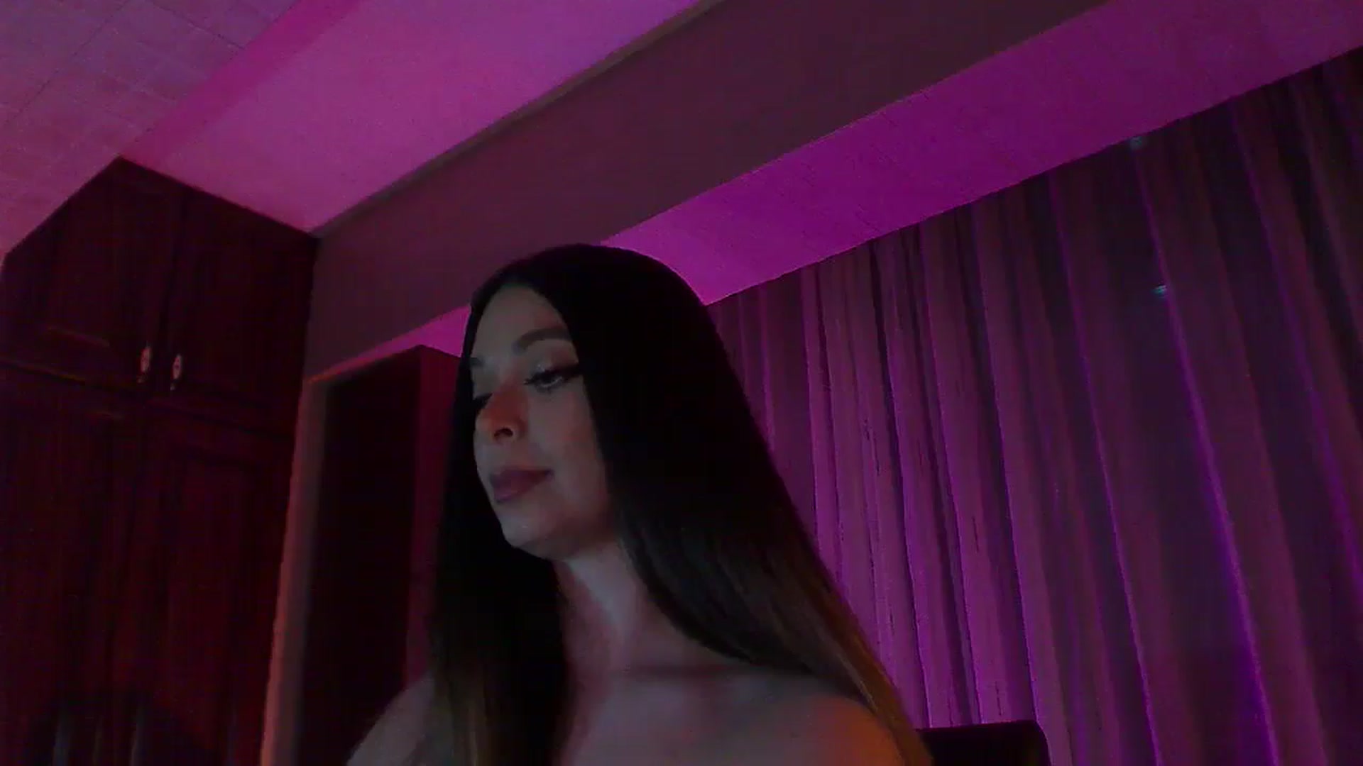 Gallery image thumbnail from No_bo_dy's myfreecams stream on, 11/29/2025, 02:58 image 10 of 20