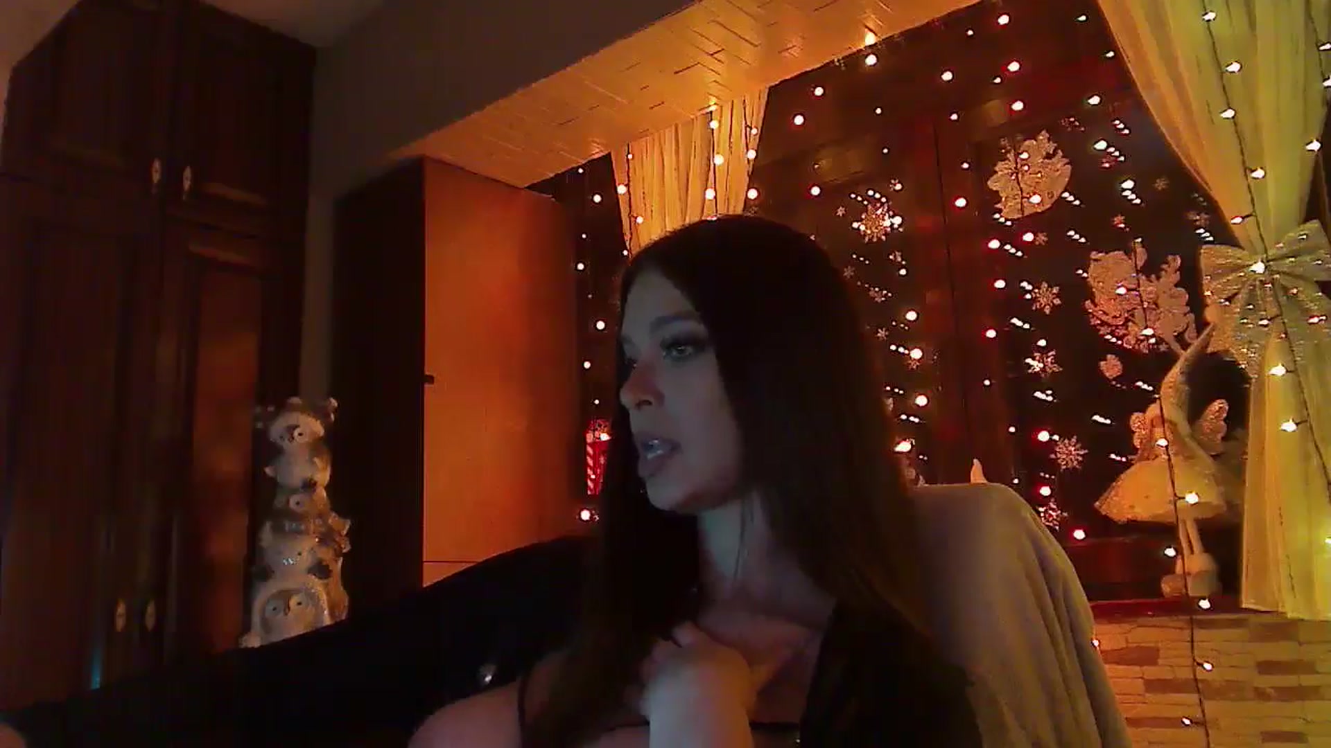 Gallery image thumbnail from No_bo_dy's myfreecams stream on, 12/14/2025, 05:02 image 2 of 20